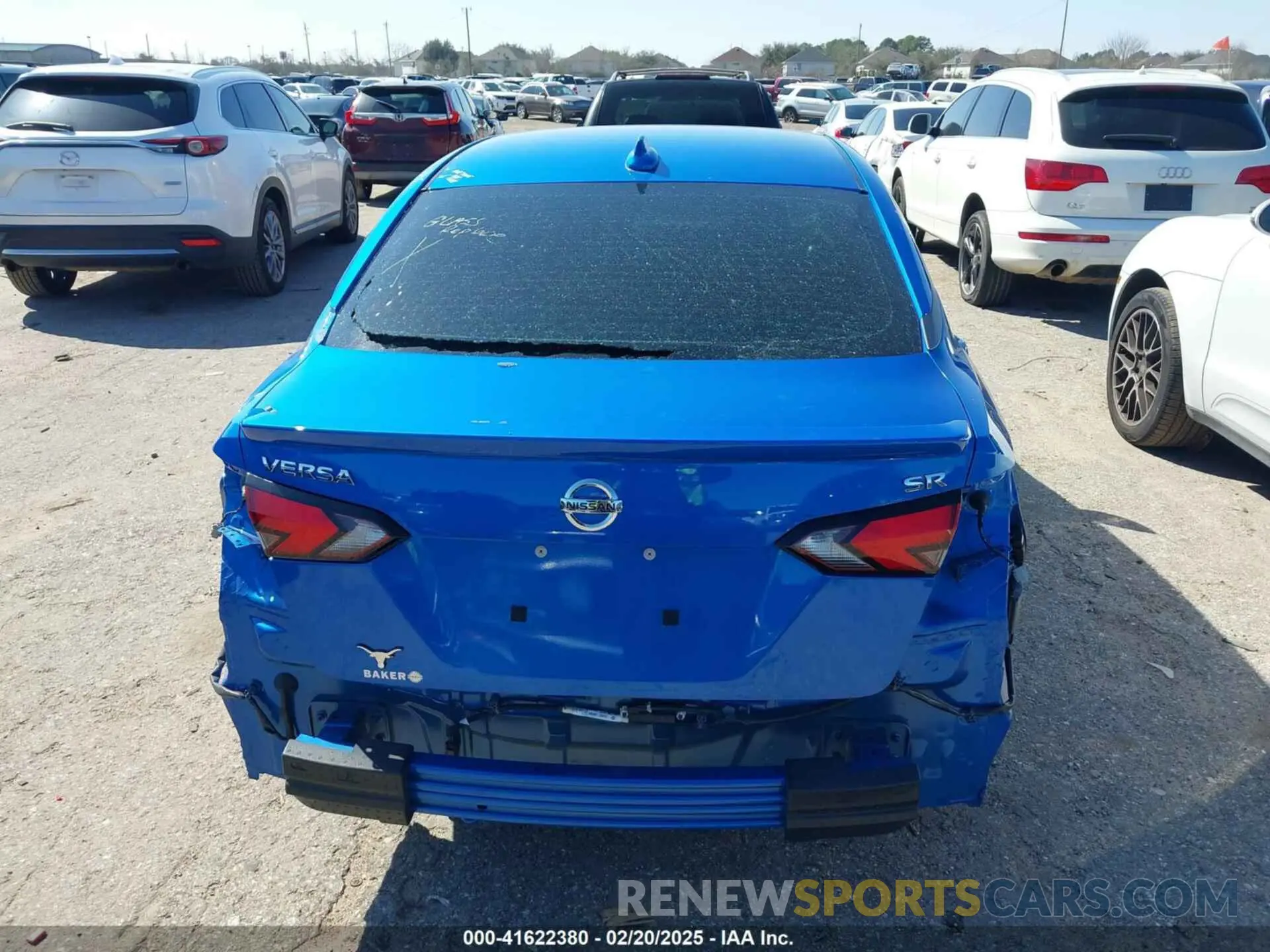 17 Photograph of a damaged car 3N1CN8FV5NL865866 NISSAN VERSA 2022