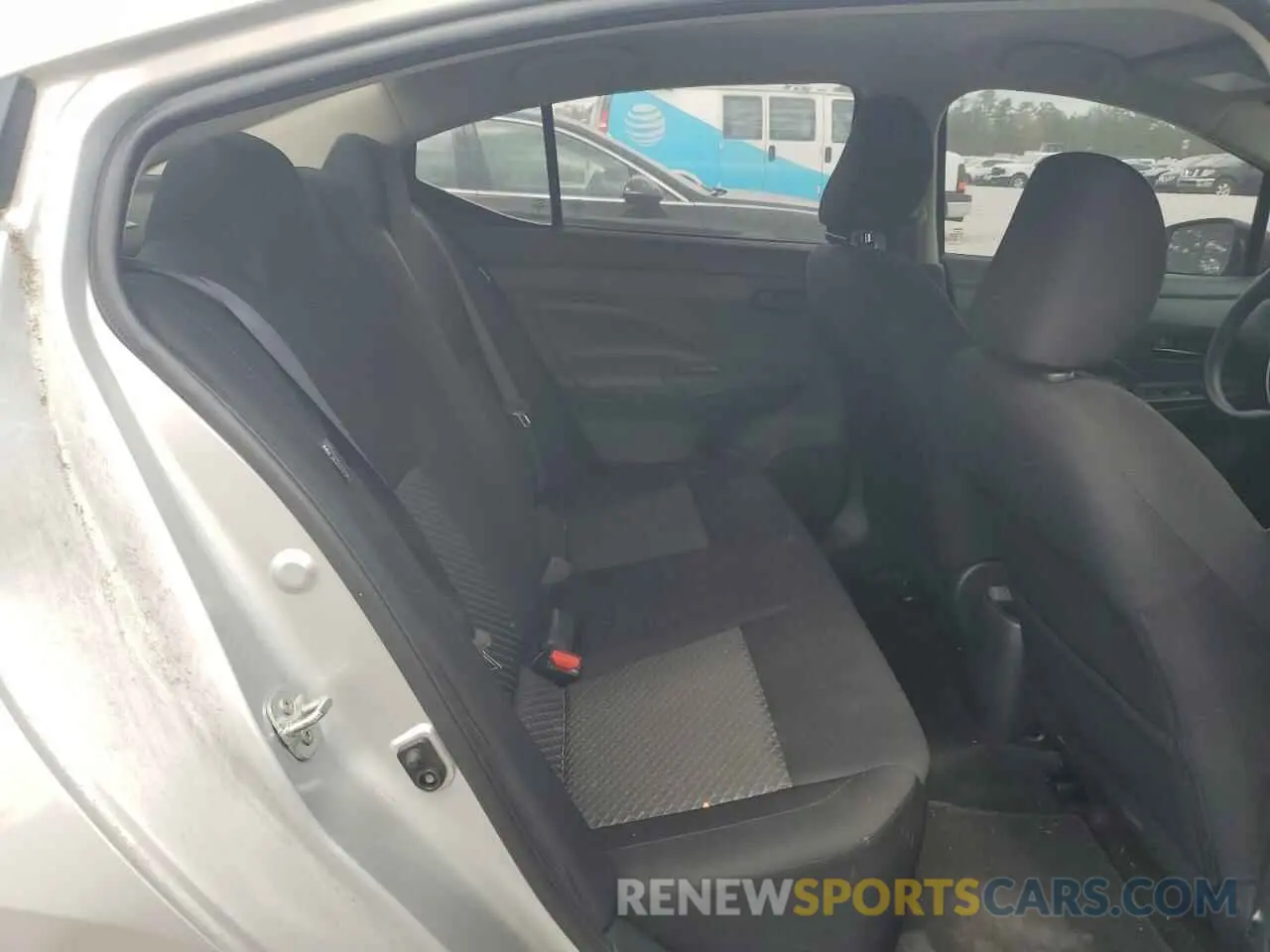 10 Фотография поврежденного автомобиля 3N1CN8DV9PL830222 NISSAN VERSA 2023