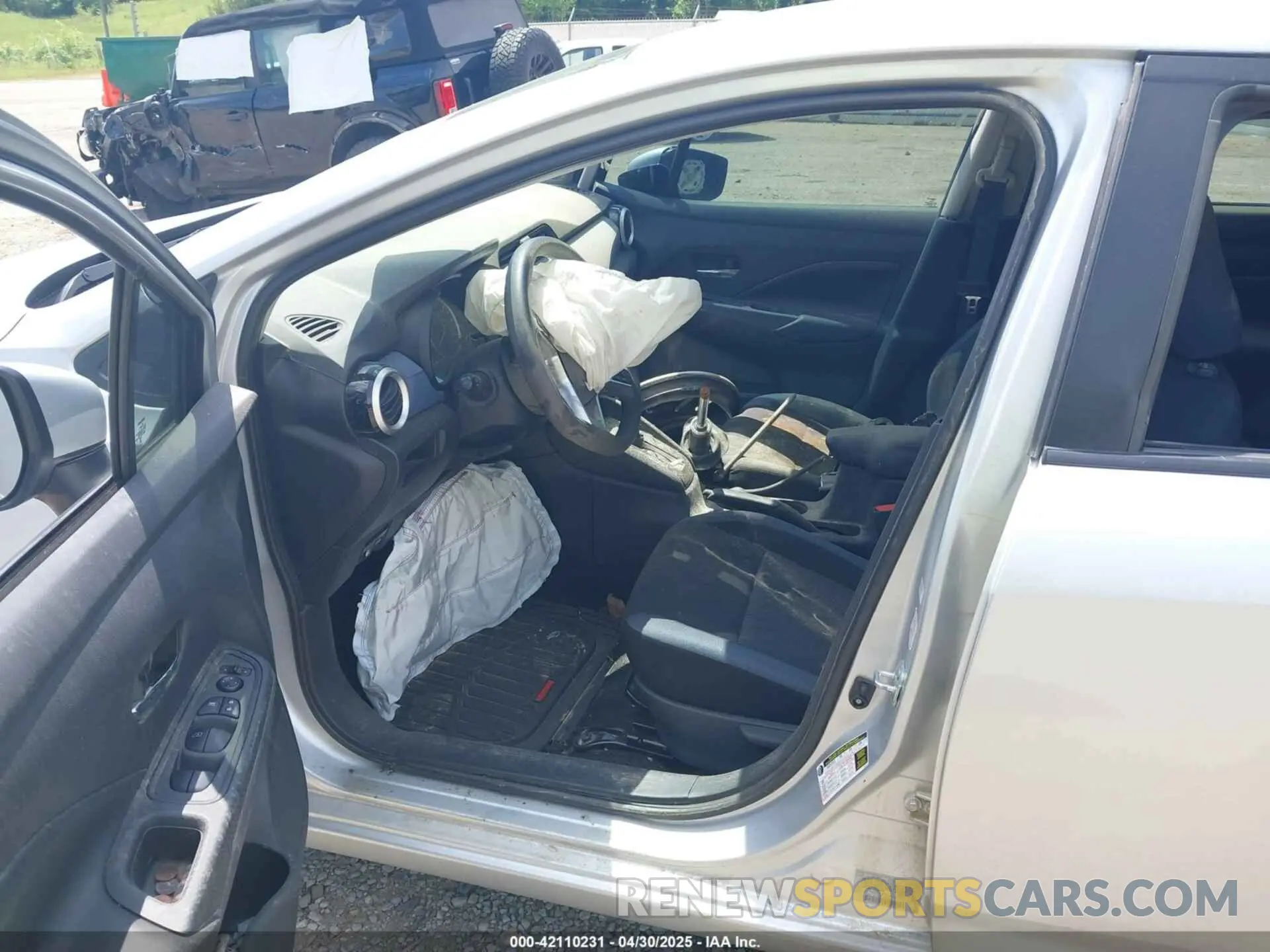 5 Photograph of a damaged car 3N1CN8EV7PL838883 NISSAN VERSA 2023