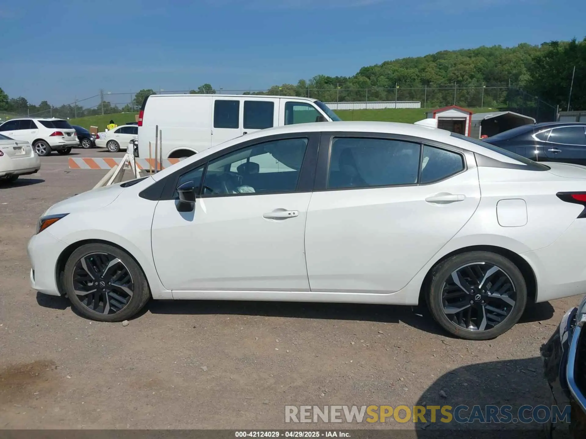 14 Фотография поврежденного автомобиля 3N1CN8FV0PL834253 NISSAN VERSA 2023