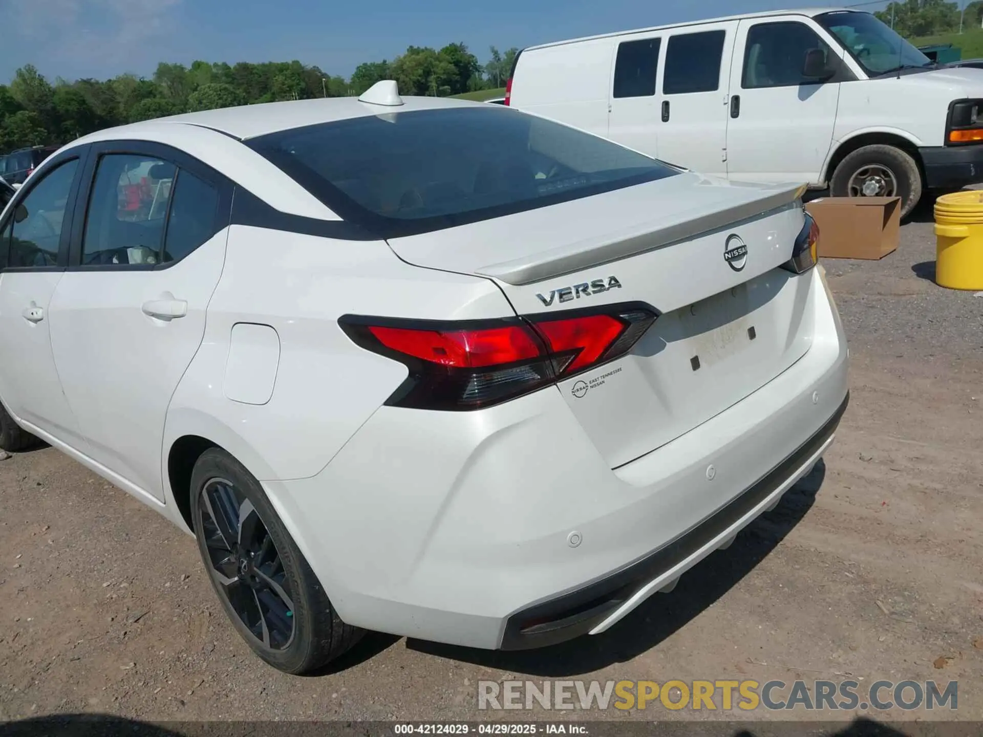 3 Фотография поврежденного автомобиля 3N1CN8FV0PL834253 NISSAN VERSA 2023