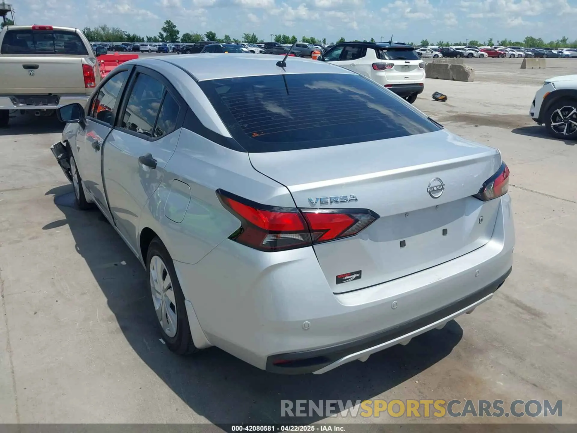 3 Фотография поврежденного автомобиля 3N1CN8DV2RL841405 NISSAN VERSA 2024