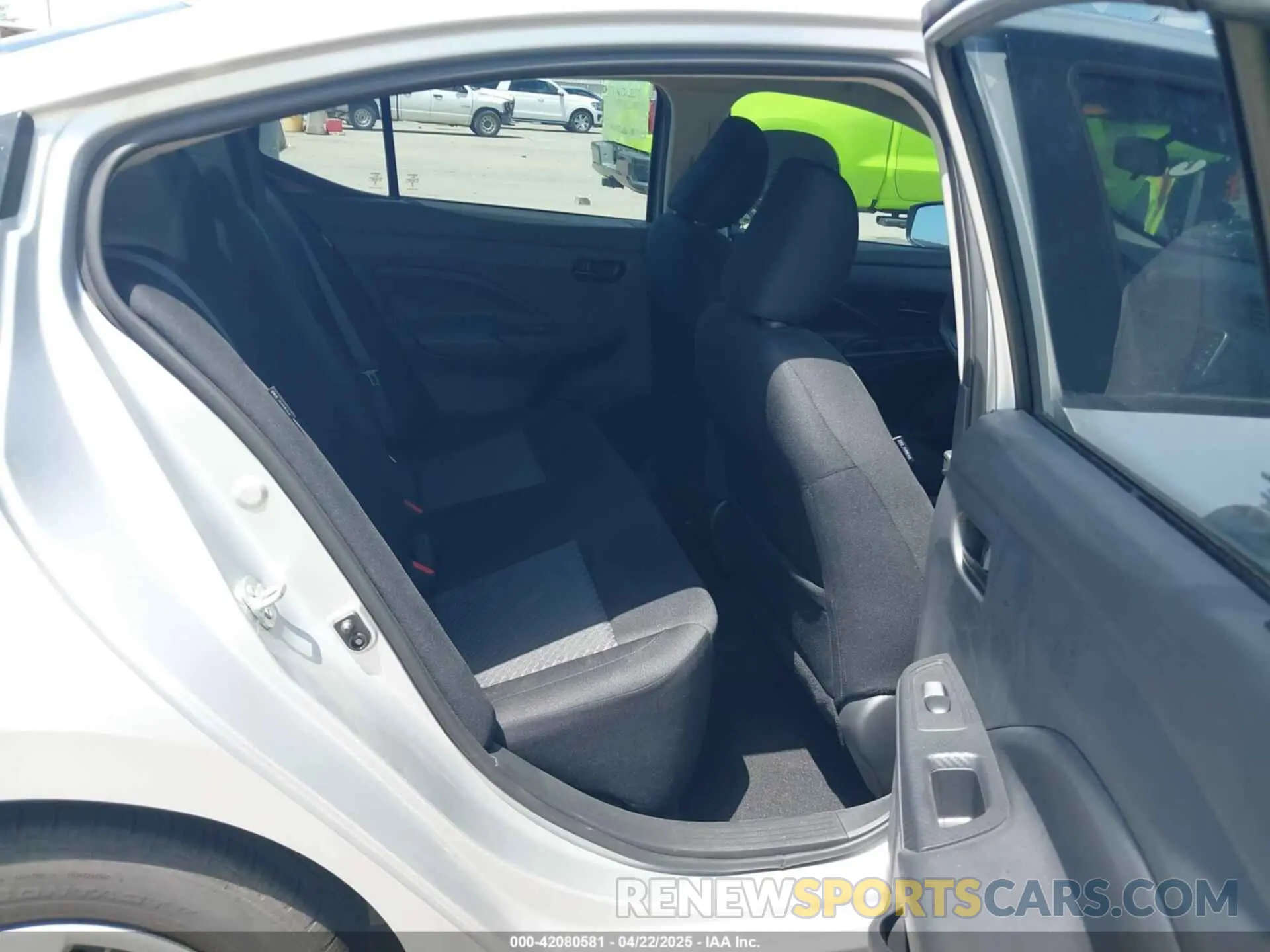 8 Фотография поврежденного автомобиля 3N1CN8DV2RL841405 NISSAN VERSA 2024