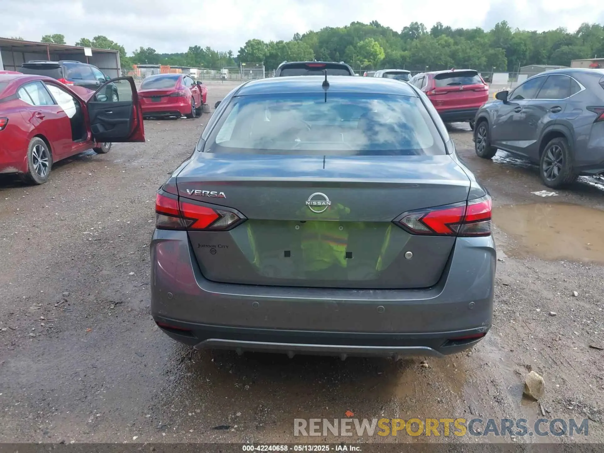 16 Photograph of a damaged car 3N1CN8DV2RL903207 NISSAN VERSA 2024