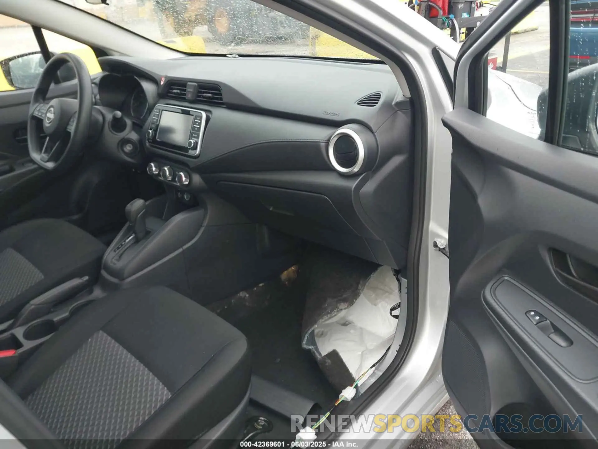 5 Фотография поврежденного автомобиля 3N1CN8DV2RL930147 NISSAN VERSA 2024