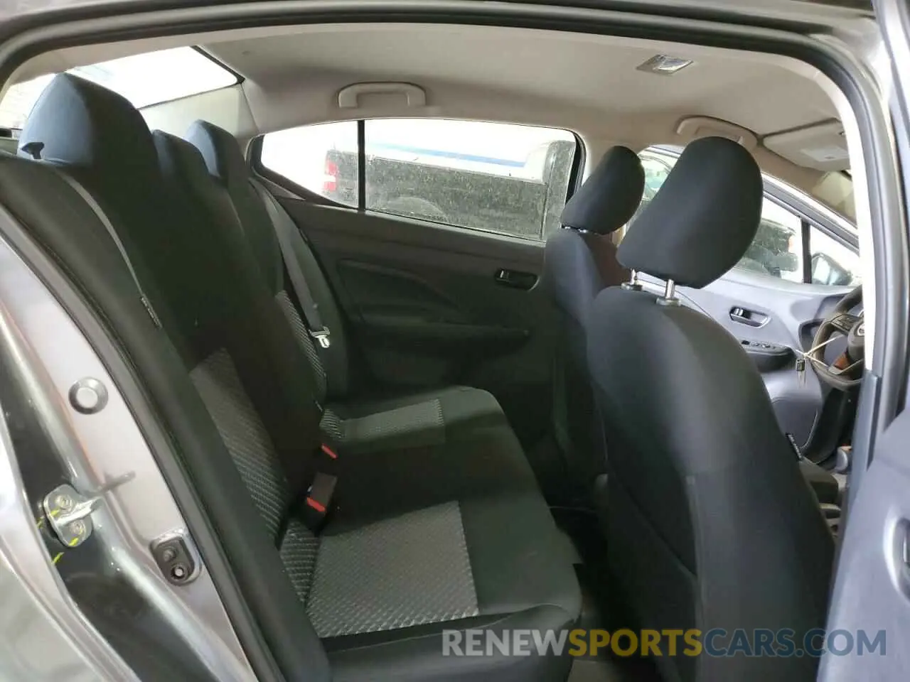 10 Фотография поврежденного автомобиля 3N1CN8DV3RL926527 NISSAN VERSA 2024