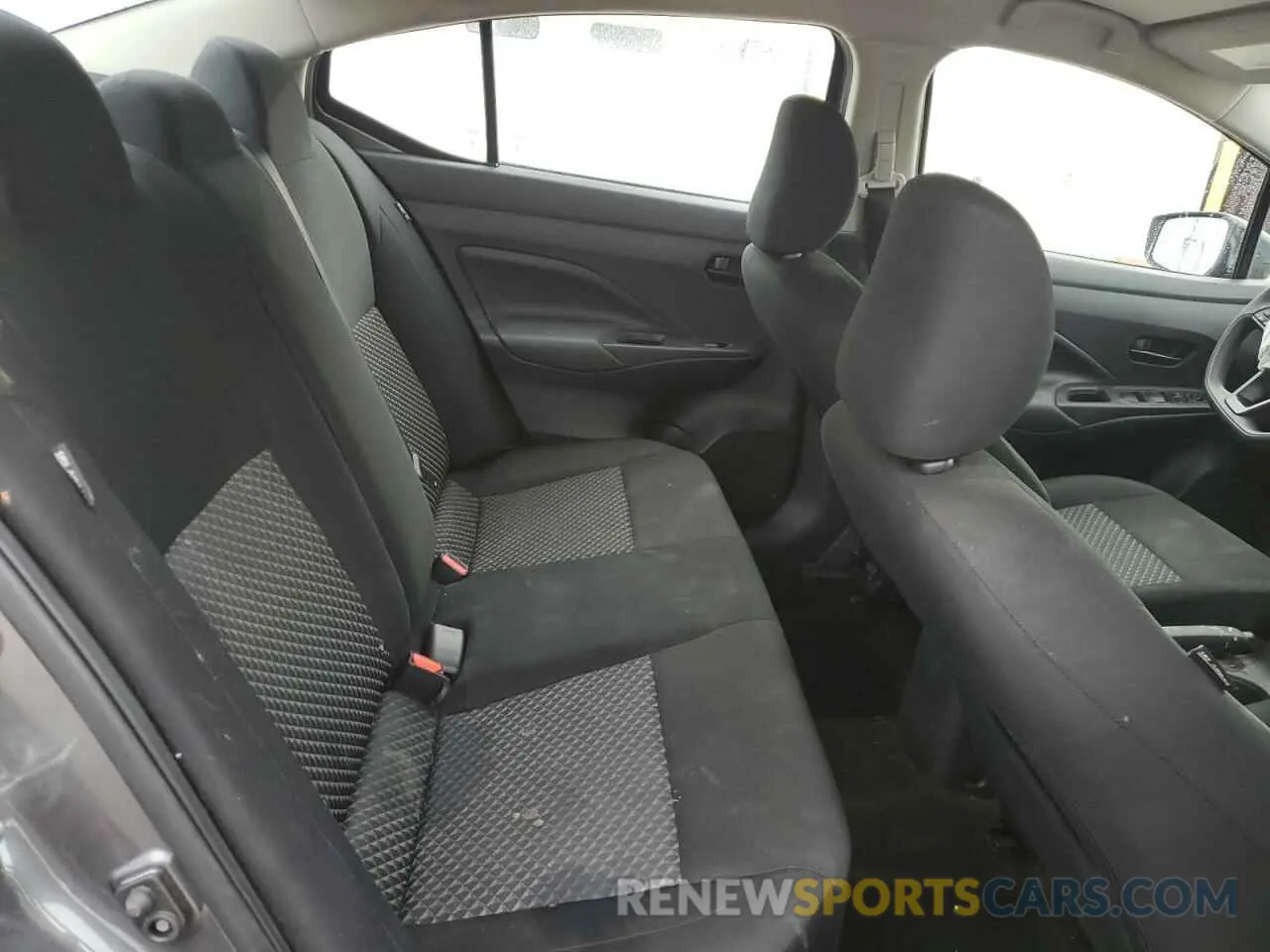 10 Фотография поврежденного автомобиля 3N1CN8DV4RL866905 NISSAN VERSA 2024