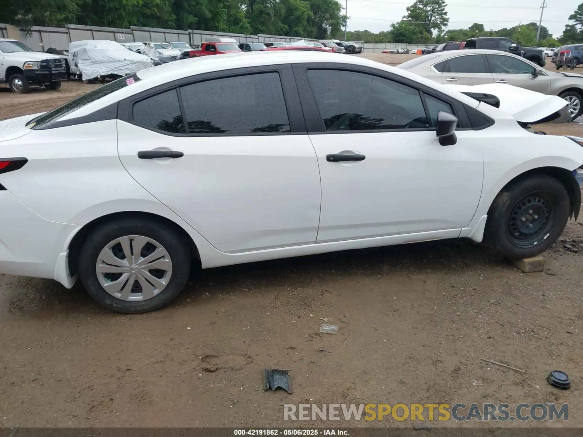 14 Photograph of a damaged car 3N1CN8DV6RL879039 NISSAN VERSA 2024