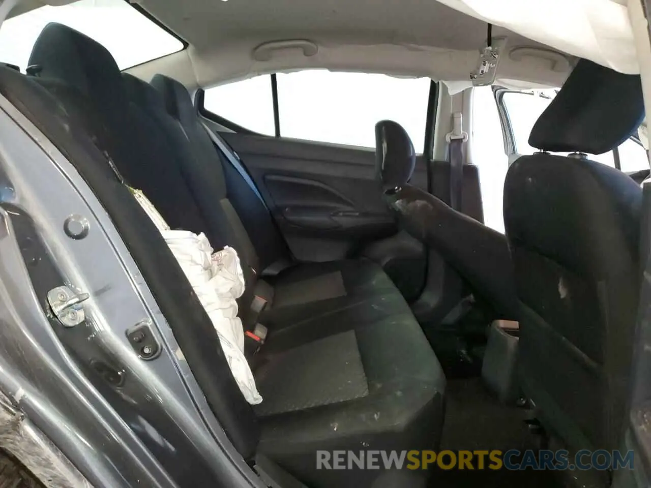 10 Photograph of a damaged car 3N1CN8DV7RL855686 NISSAN VERSA 2024