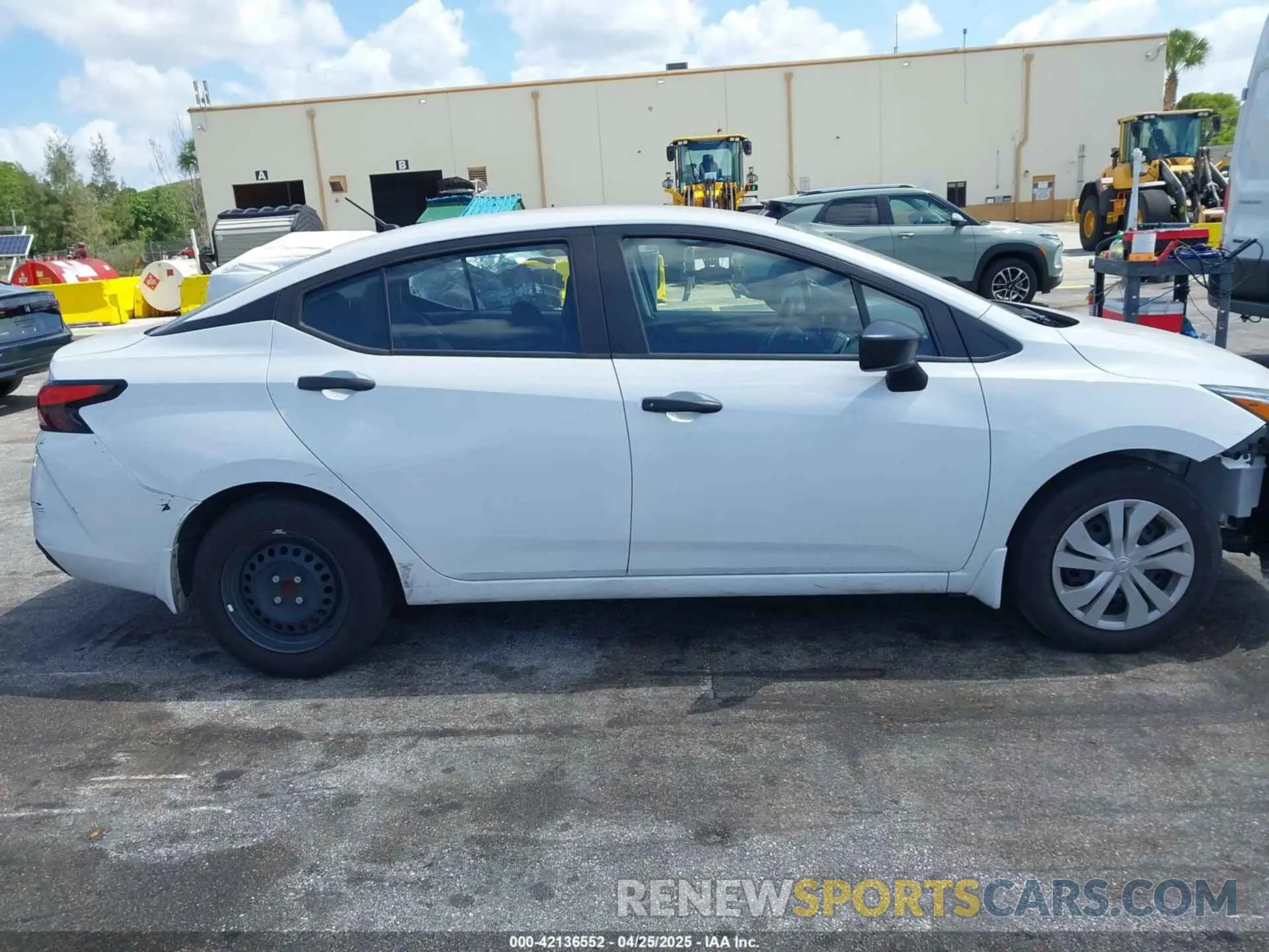 13 Фотография поврежденного автомобиля 3N1CN8DV7RL885576 NISSAN VERSA 2024