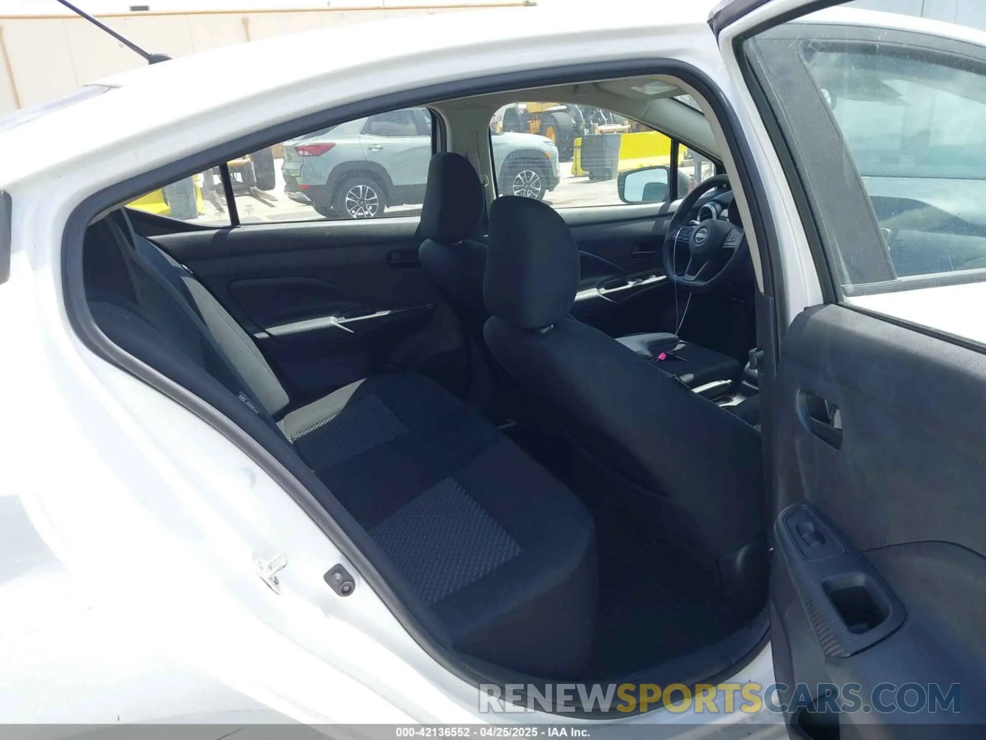 8 Фотография поврежденного автомобиля 3N1CN8DV7RL885576 NISSAN VERSA 2024