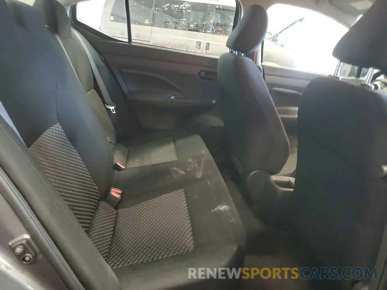 10 Фотография поврежденного автомобиля 3N1CN8DV7RL919984 NISSAN VERSA 2024