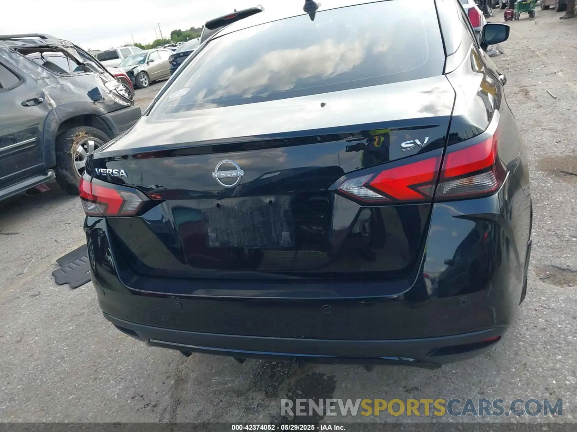 15 Photograph of a damaged car 3N1CN8EV2RL920541 NISSAN VERSA 2024