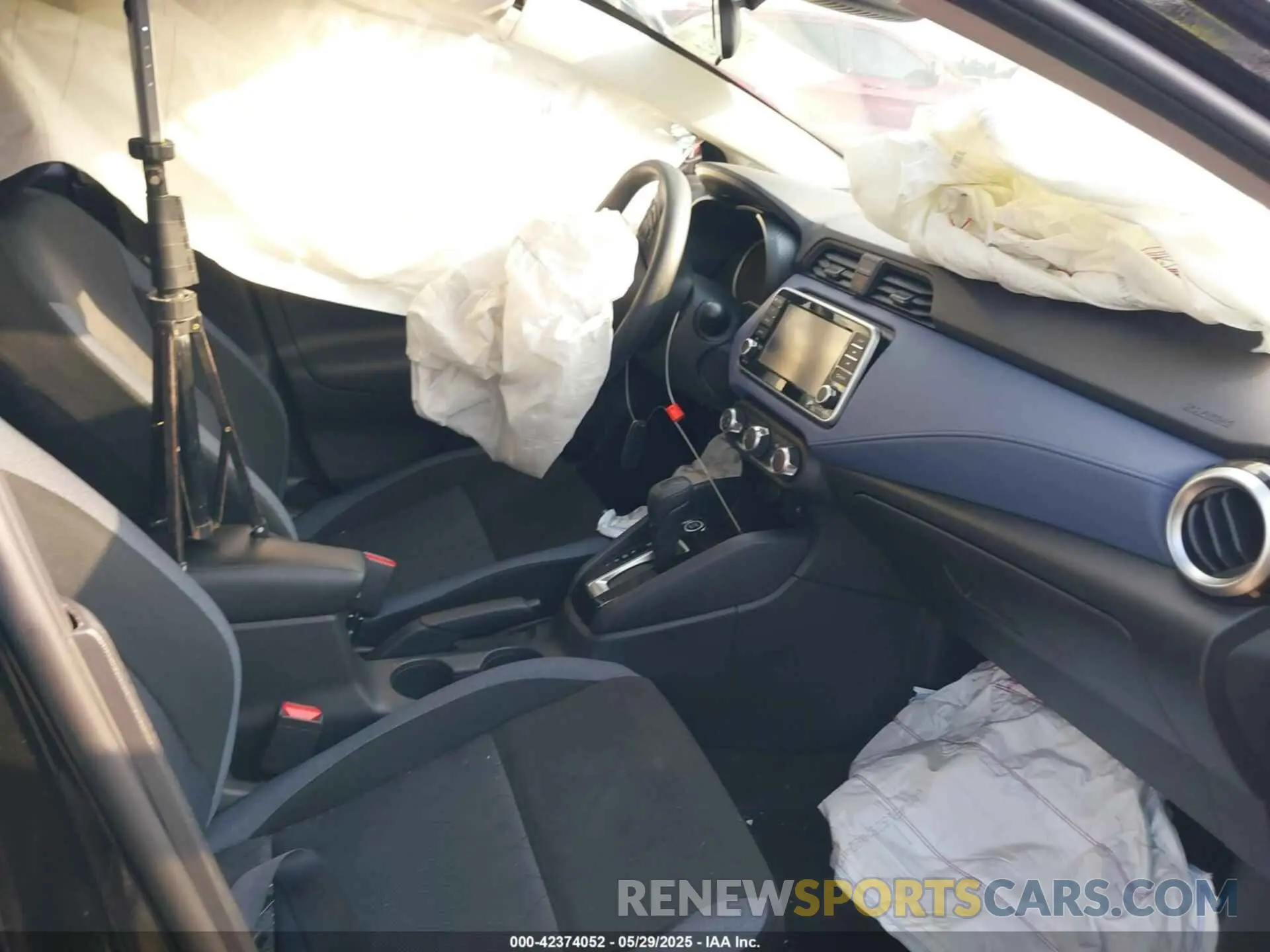 5 Photograph of a damaged car 3N1CN8EV2RL920541 NISSAN VERSA 2024
