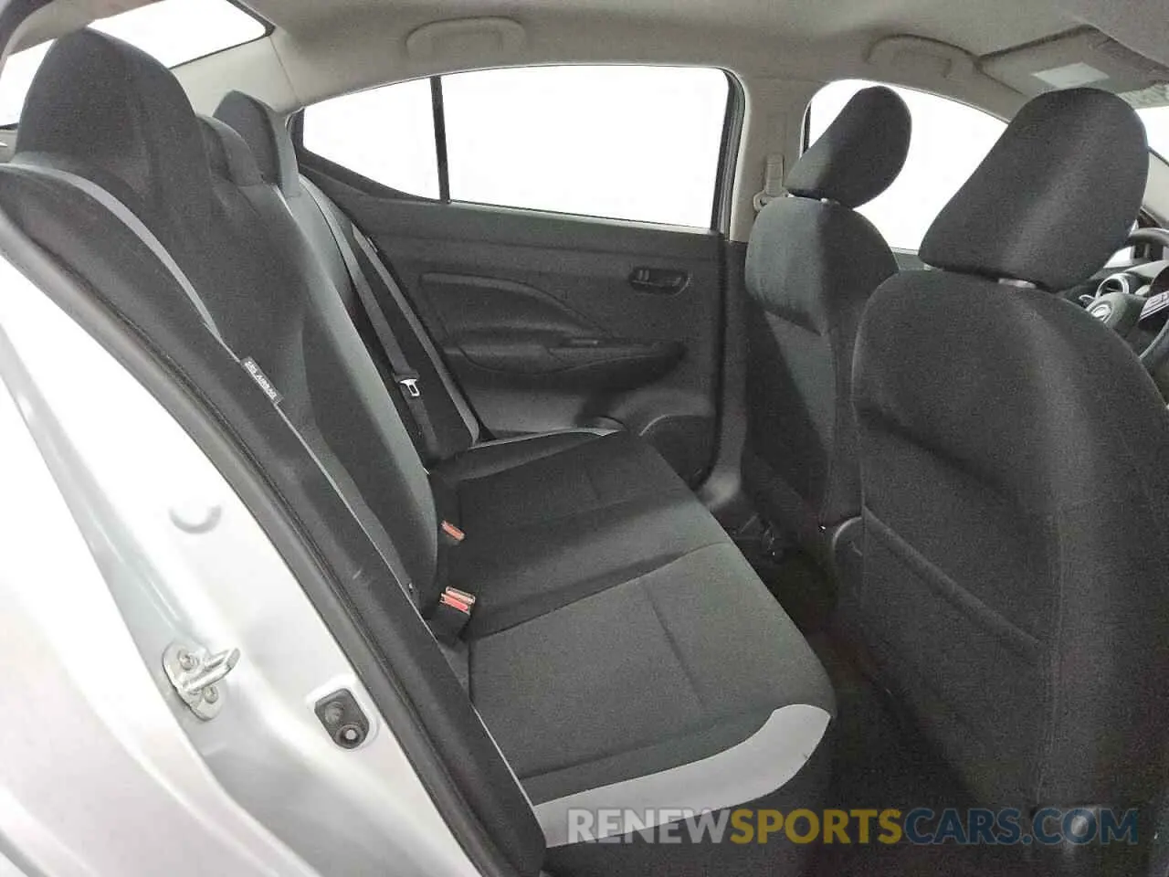 10 Photograph of a damaged car 3N1CN8DV2SL823279 NISSAN VERSA 2025