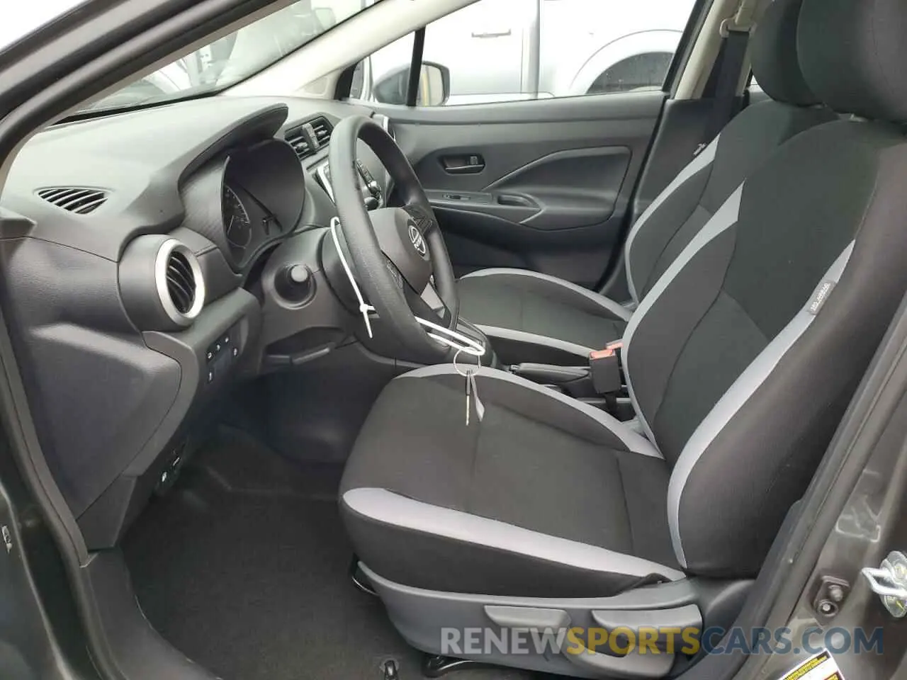 7 Photograph of a damaged car 3N1CN8DV3SL835473 NISSAN VERSA 2025
