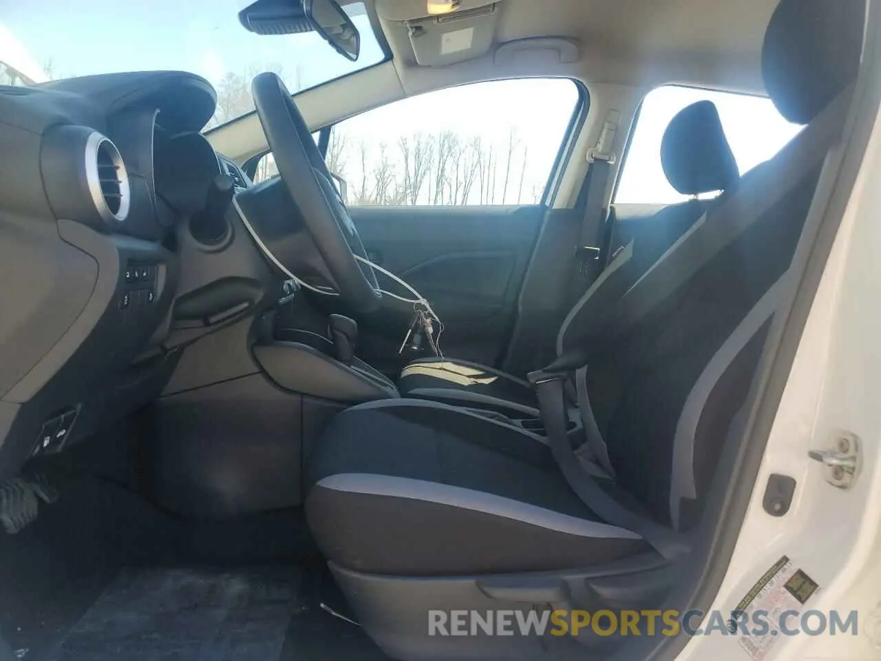 7 Фотография поврежденного автомобиля 3N1CN8DV5SL826709 NISSAN VERSA 2025
