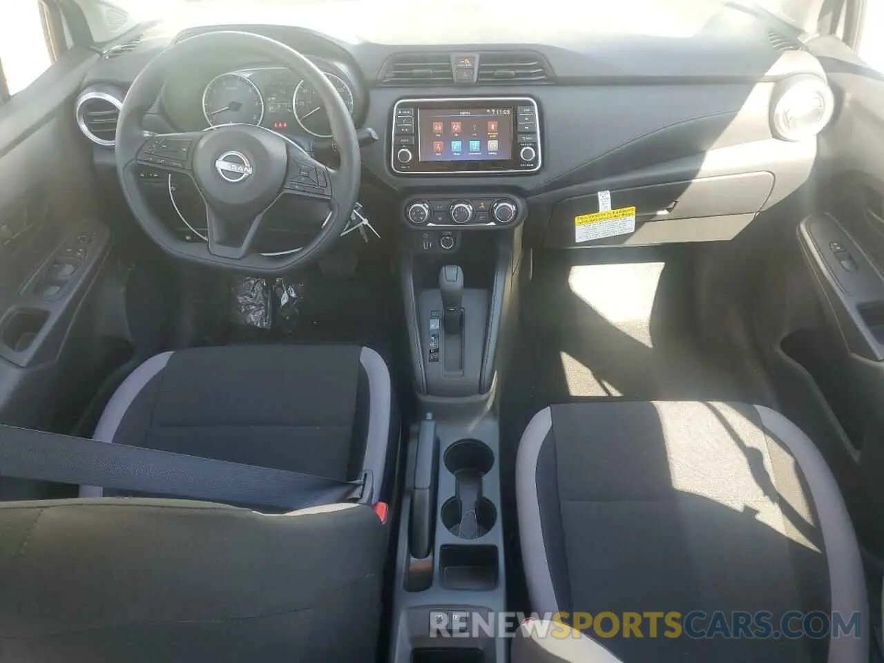 8 Фотография поврежденного автомобиля 3N1CN8DV5SL826709 NISSAN VERSA 2025