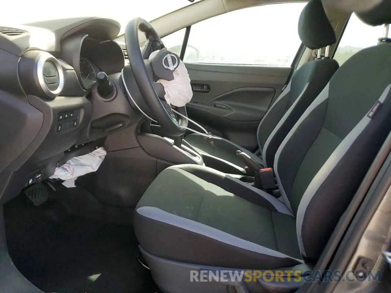7 Фотография поврежденного автомобиля 3N1CN8DV7SL831670 NISSAN VERSA 2025