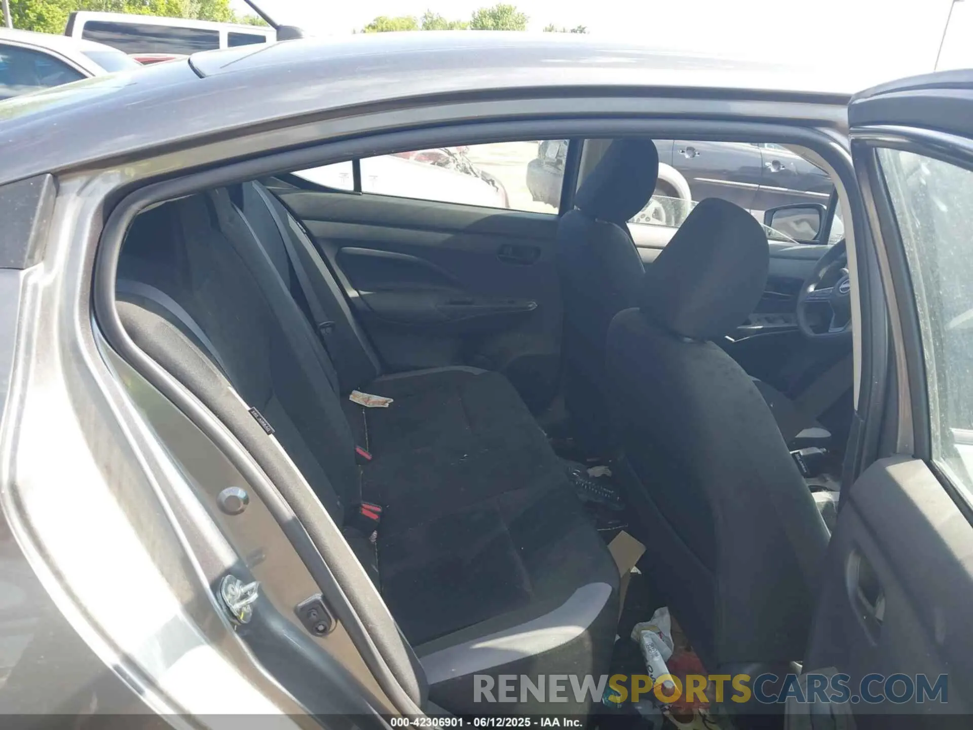8 Photograph of a damaged car 3N1CN8DV8SL813212 NISSAN VERSA 2025
