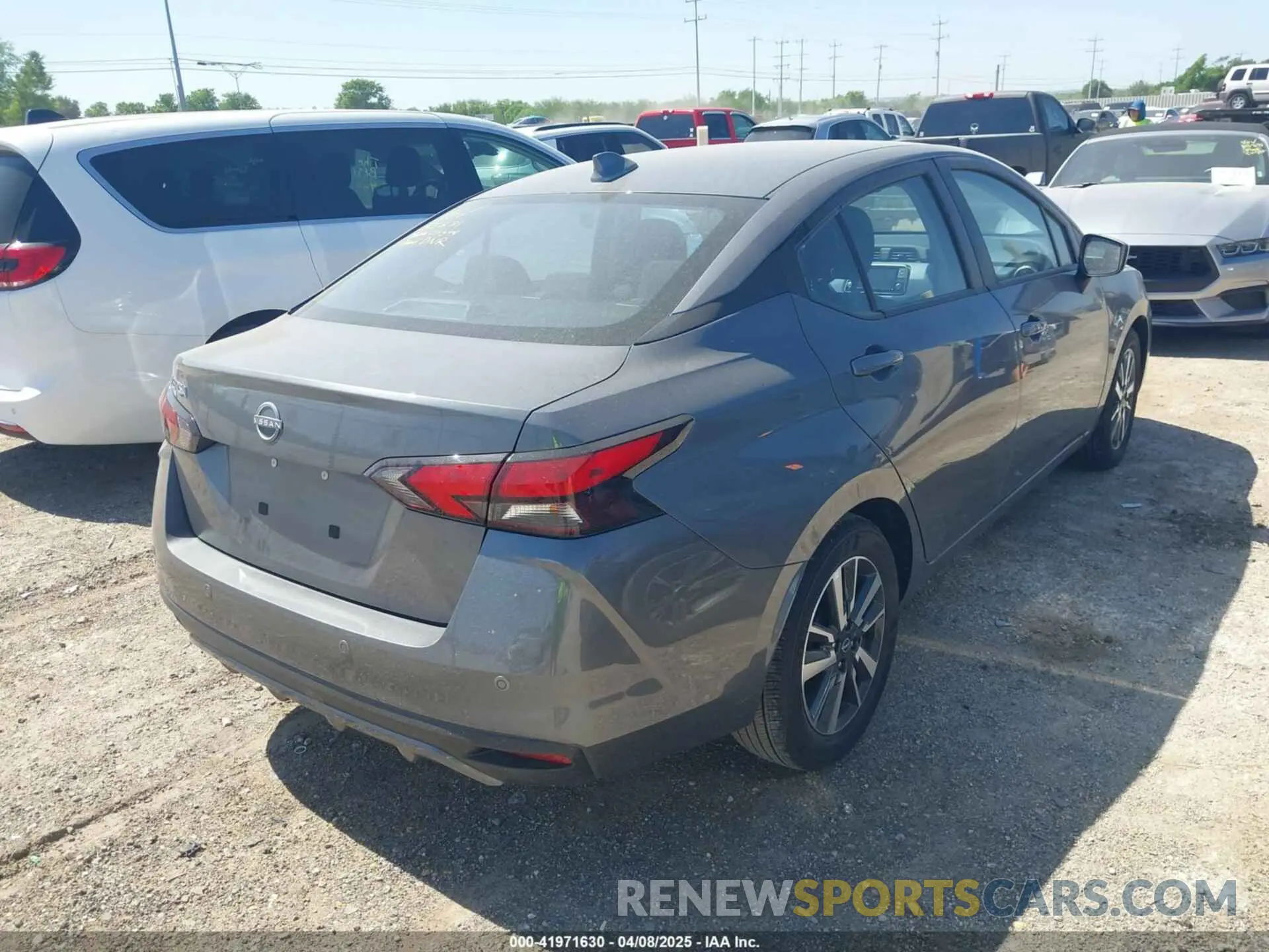 4 Фотография поврежденного автомобиля 3N1CN8EV0SL839754 NISSAN VERSA 2025