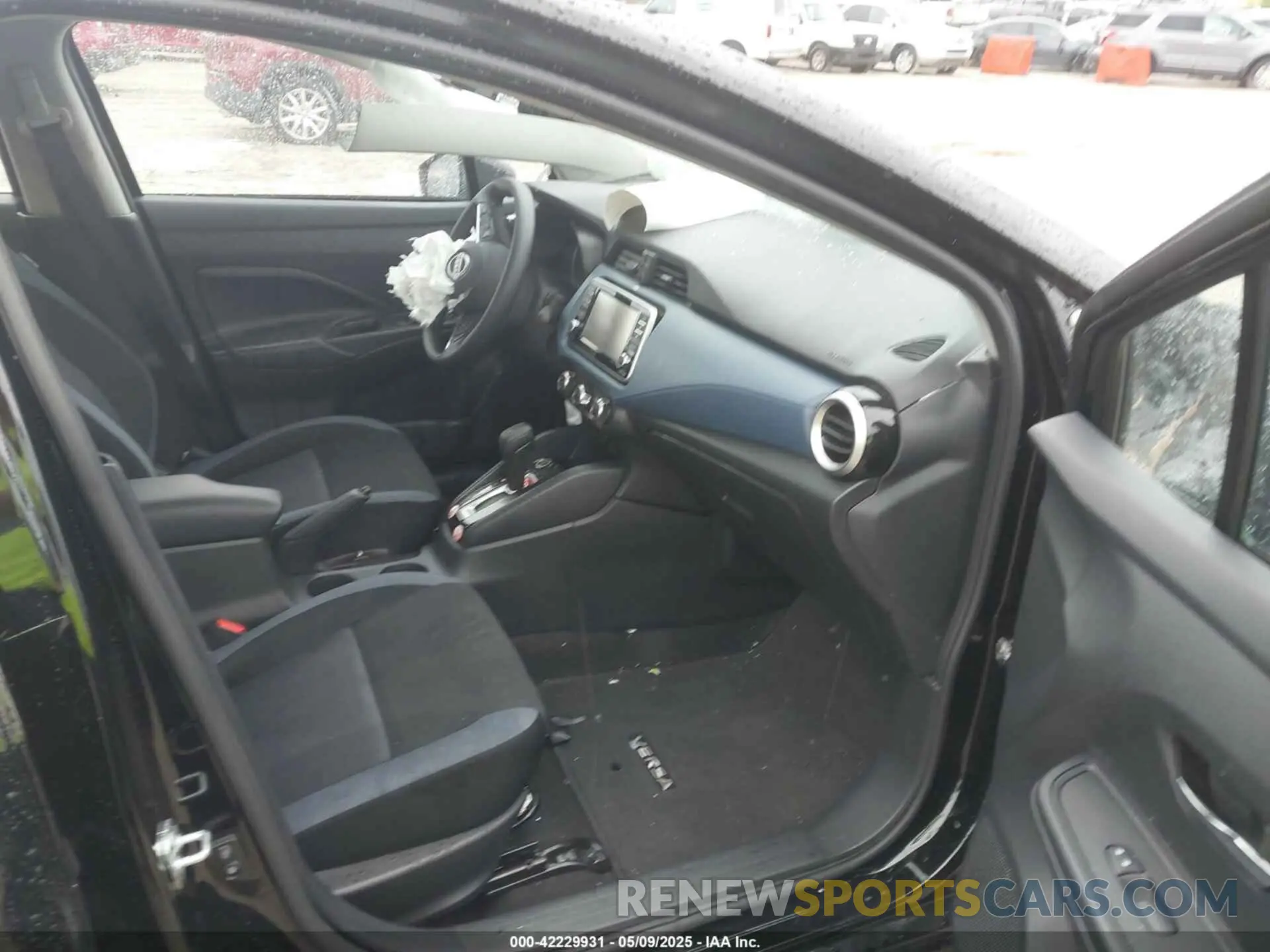 5 Photograph of a damaged car 3N1CN8EV1SL827211 NISSAN VERSA 2025