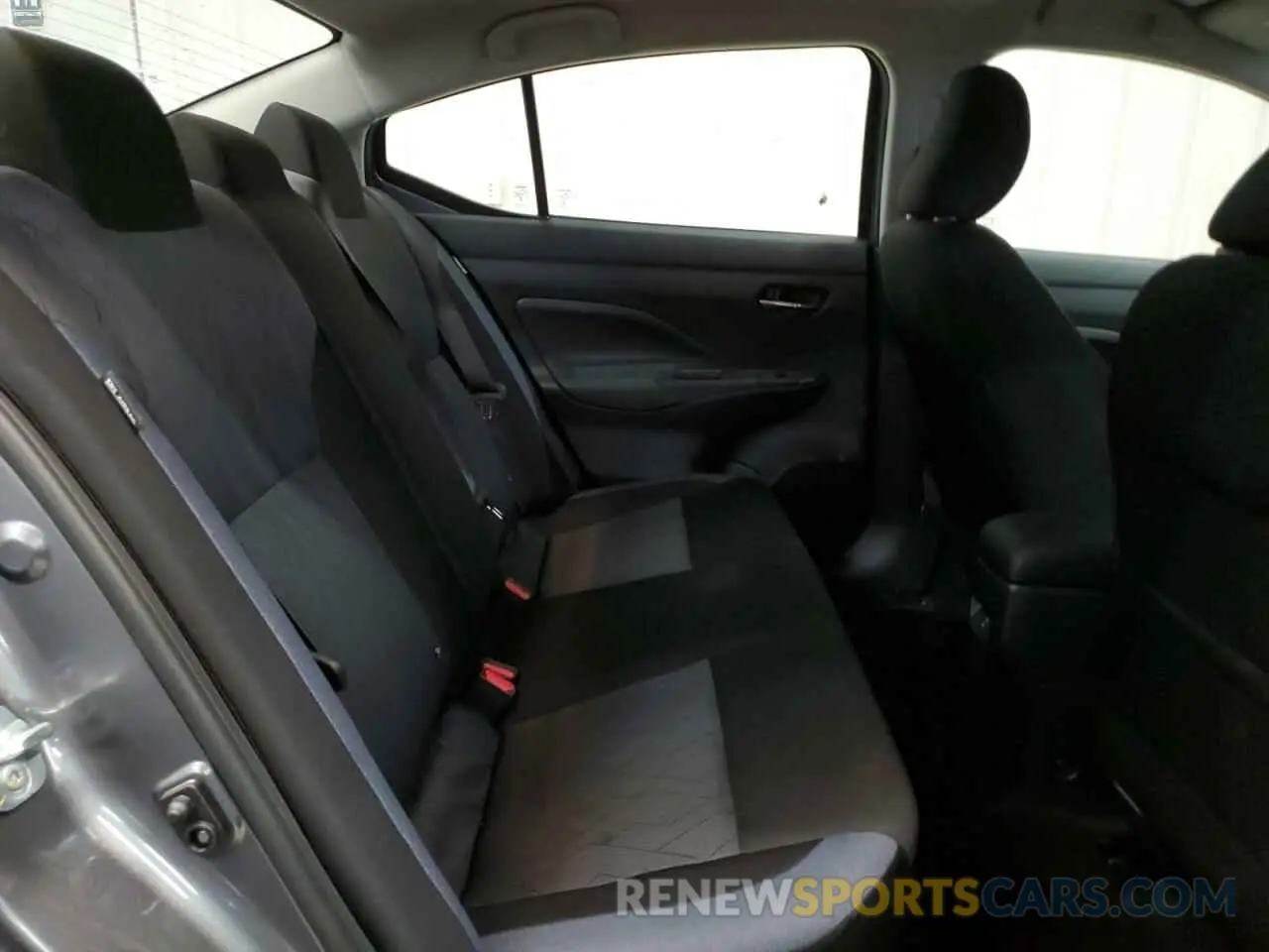 10 Фотография поврежденного автомобиля 3N1CN8EV2SL835222 NISSAN VERSA 2025