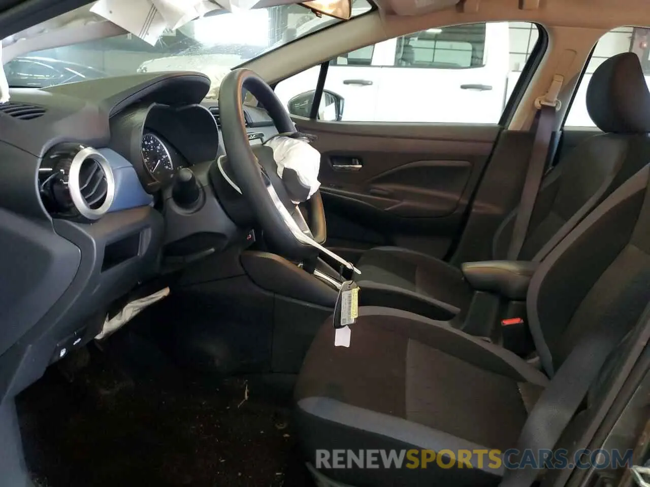 7 Фотография поврежденного автомобиля 3N1CN8EV4SL825243 NISSAN VERSA 2025