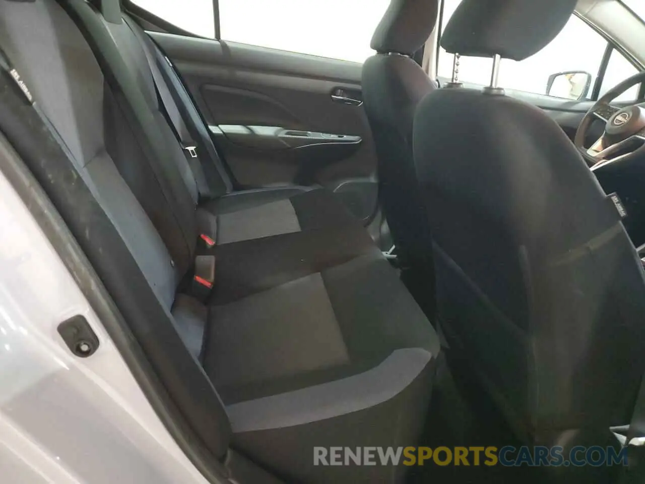 10 Фотография поврежденного автомобиля 3N1CN8EV5SL817443 NISSAN VERSA 2025