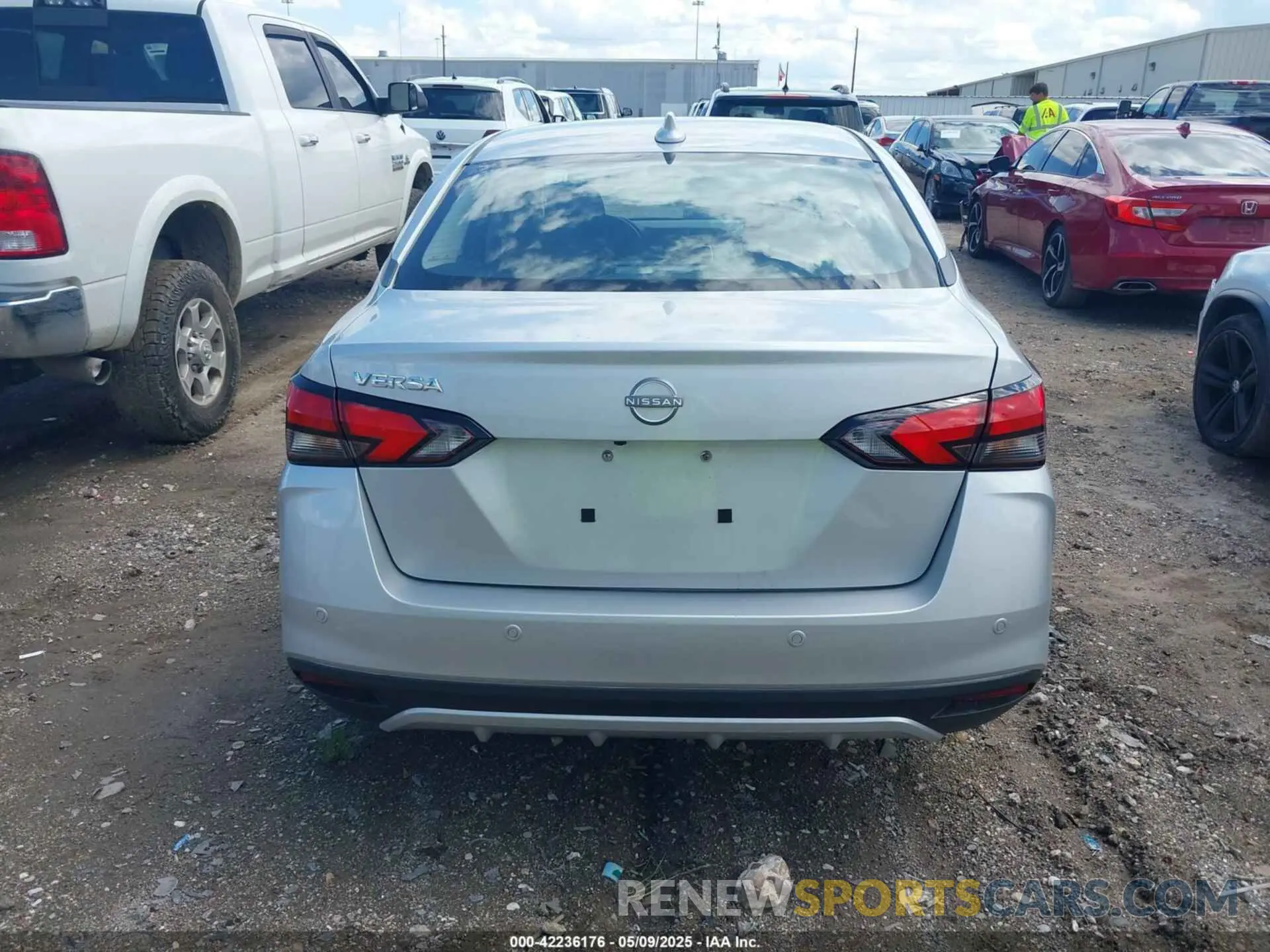 16 Фотография поврежденного автомобиля 3N1CN8EV5SL845663 NISSAN VERSA 2025