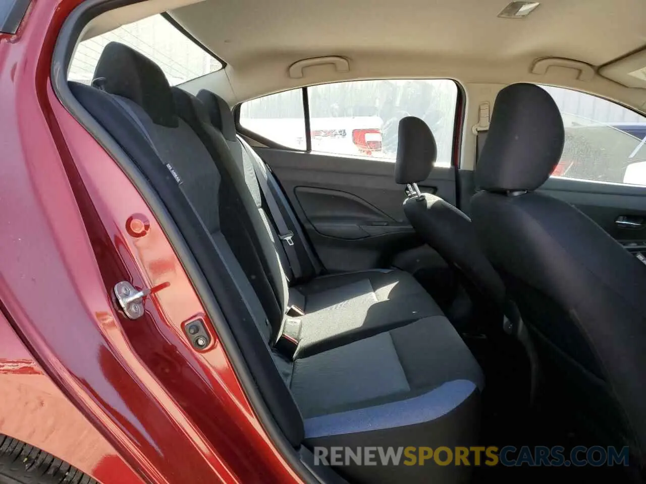 10 Фотография поврежденного автомобиля 3N1CN8EV9SL817686 NISSAN VERSA 2025