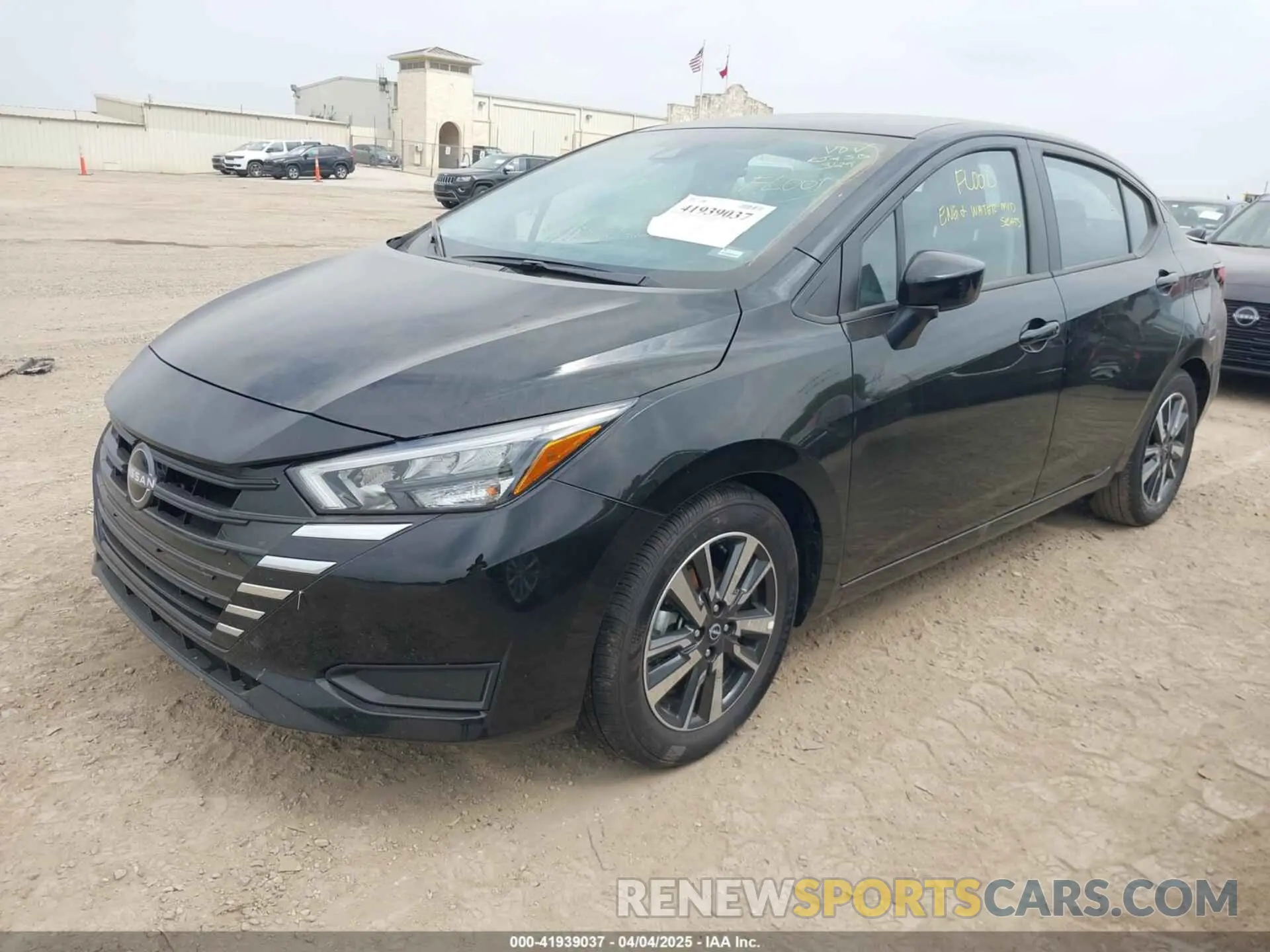 2 Фотография поврежденного автомобиля 3N1CN8EV9SL827845 NISSAN VERSA 2025