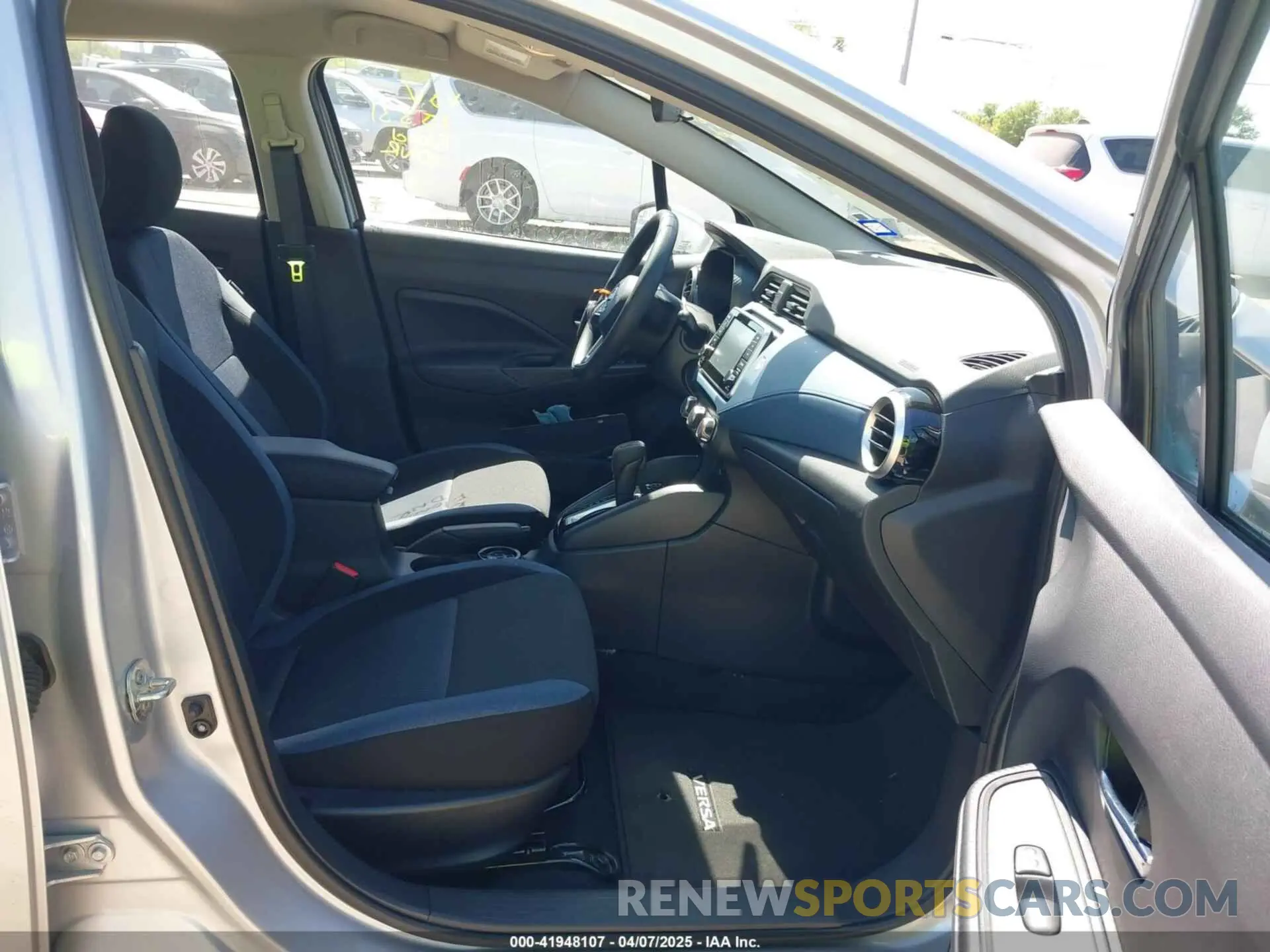 5 Photograph of a damaged car 3N1CN8EV9SL838649 NISSAN VERSA 2025