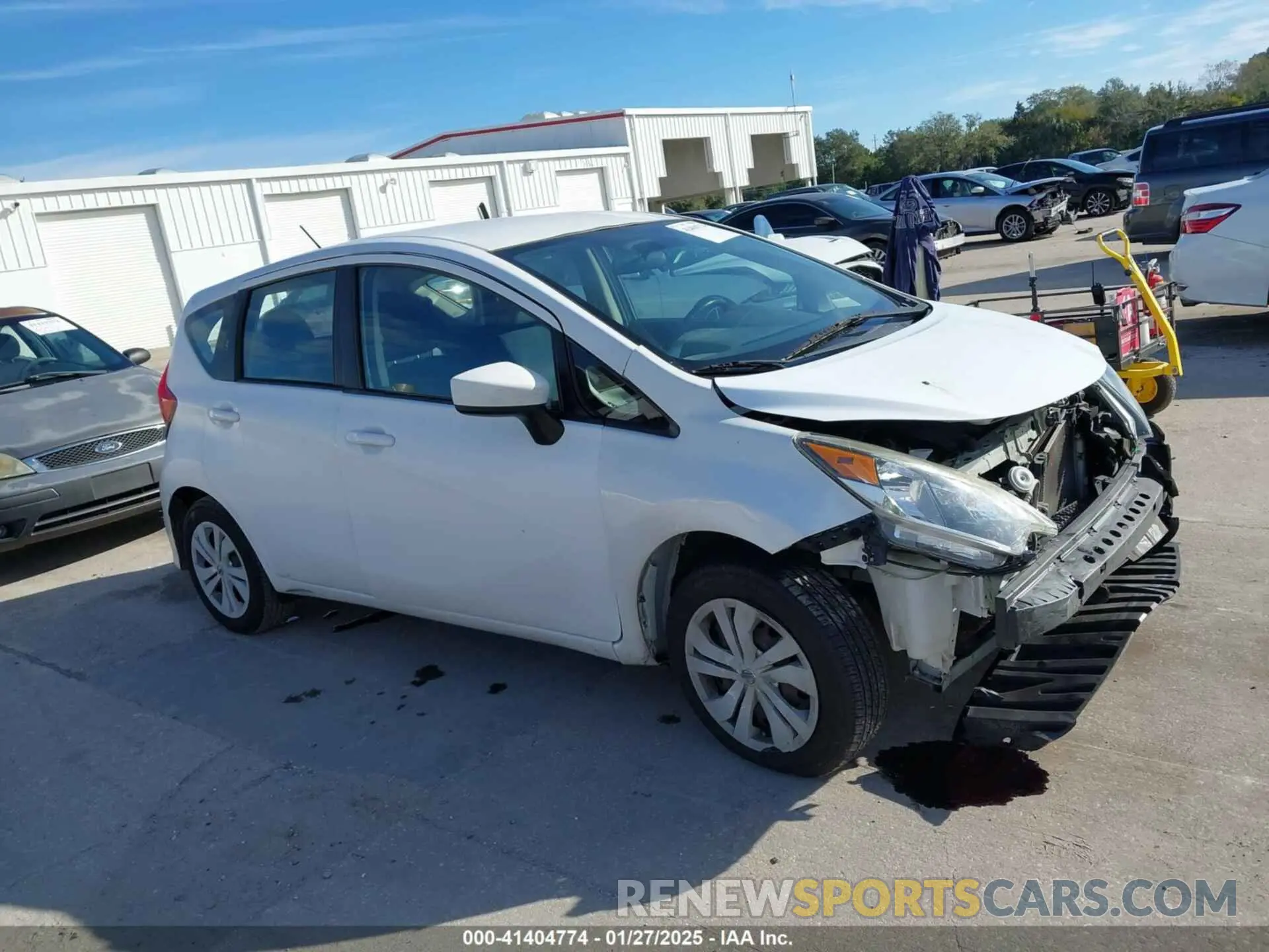13 Фотография поврежденного автомобиля 3N1CE2CP1KL363757 NISSAN VERSA NOTE 2019