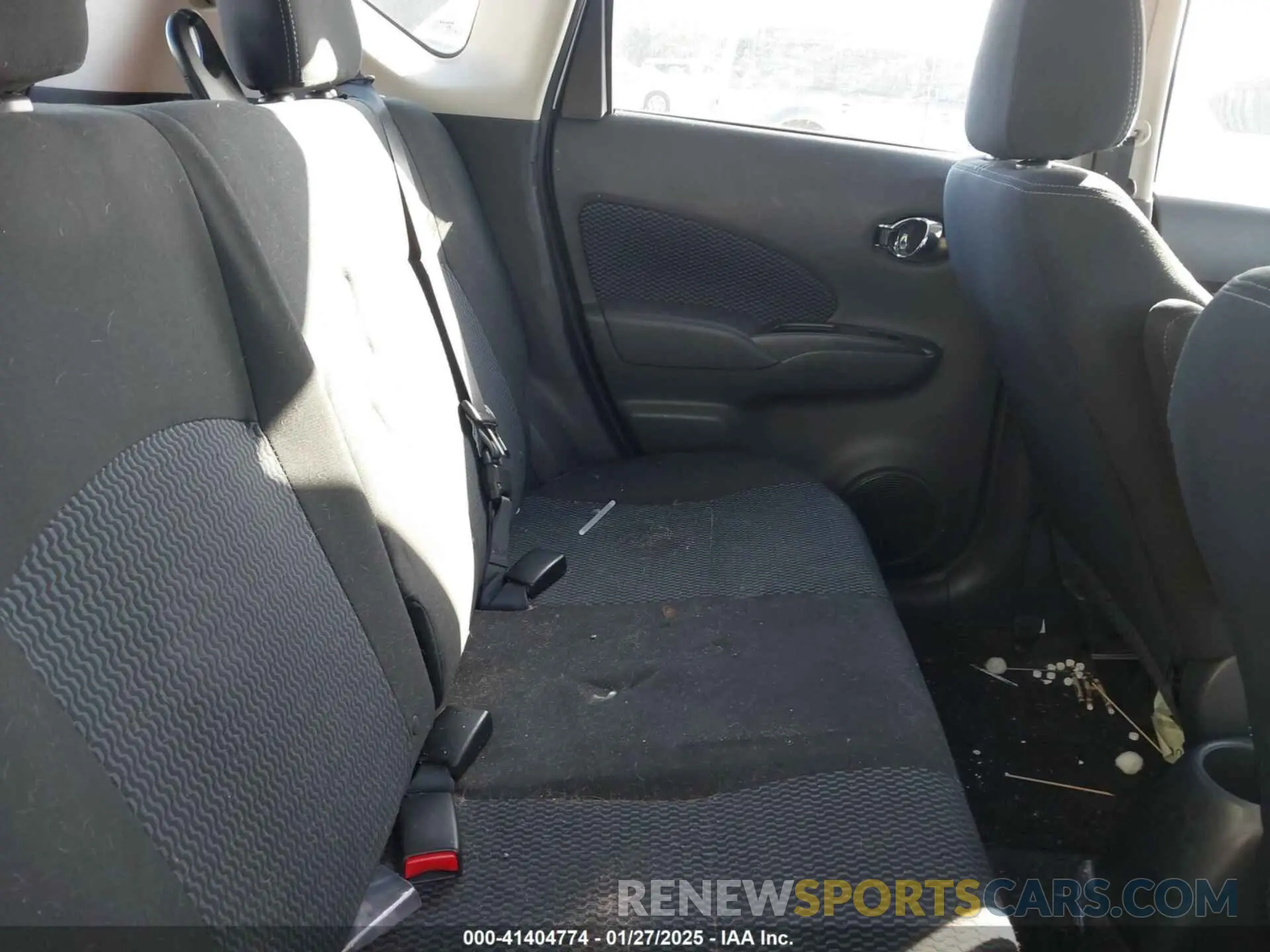 8 Фотография поврежденного автомобиля 3N1CE2CP1KL363757 NISSAN VERSA NOTE 2019