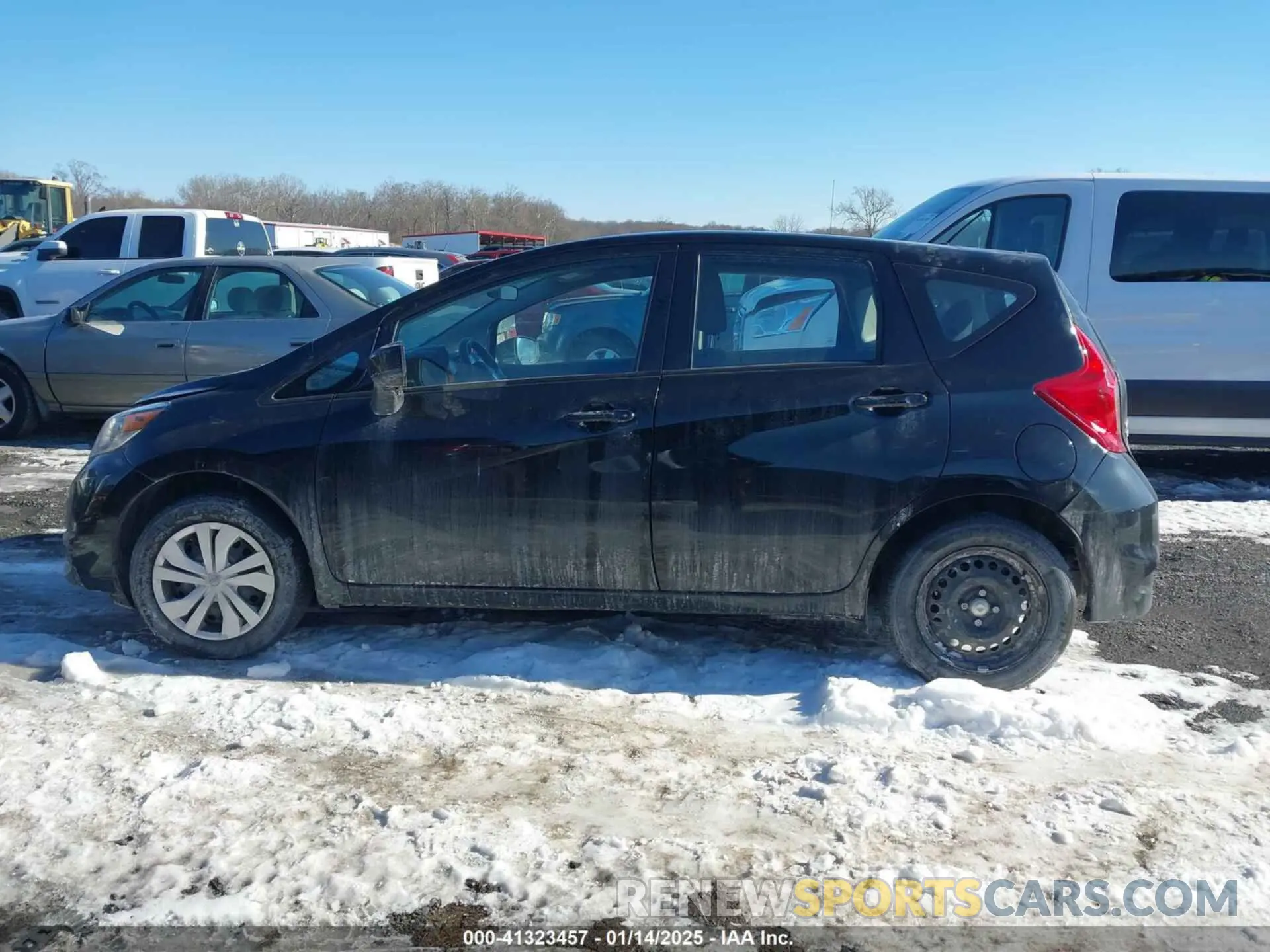 14 Фотография поврежденного автомобиля 3N1CE2CP1KL365279 NISSAN VERSA NOTE 2019
