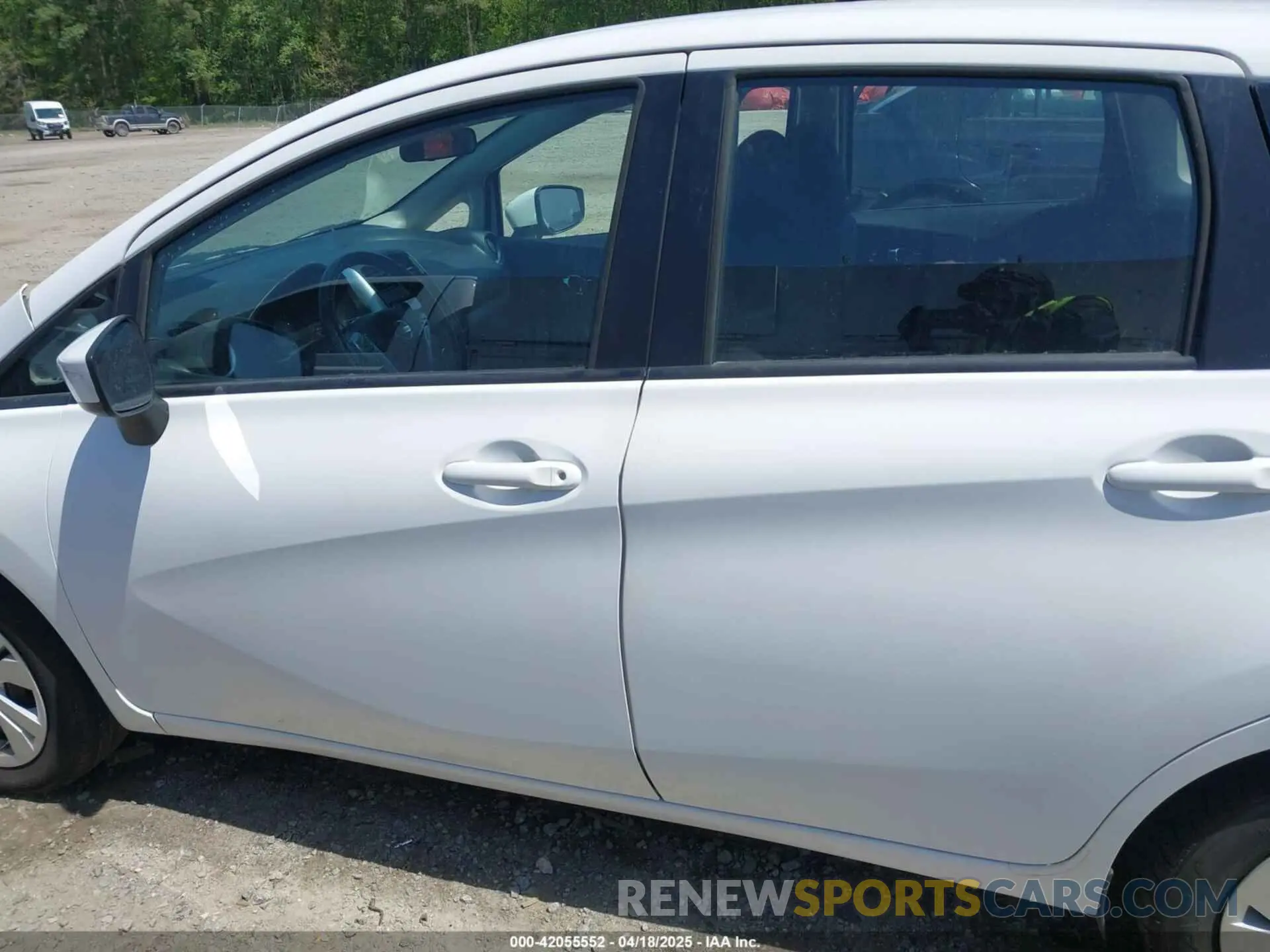 15 Фотография поврежденного автомобиля 3N1CE2CP1KL366321 NISSAN VERSA NOTE 2019