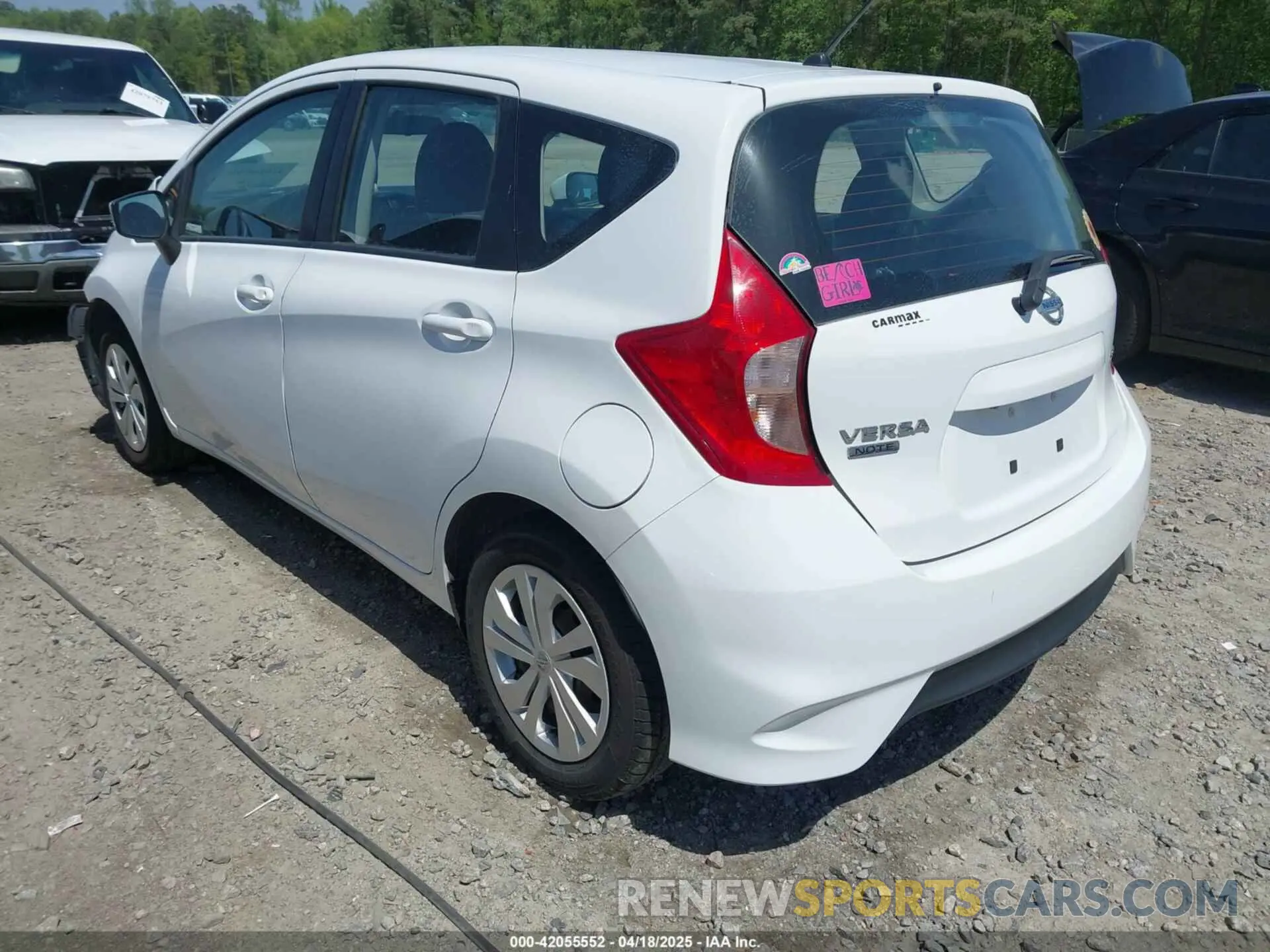 3 Фотография поврежденного автомобиля 3N1CE2CP1KL366321 NISSAN VERSA NOTE 2019