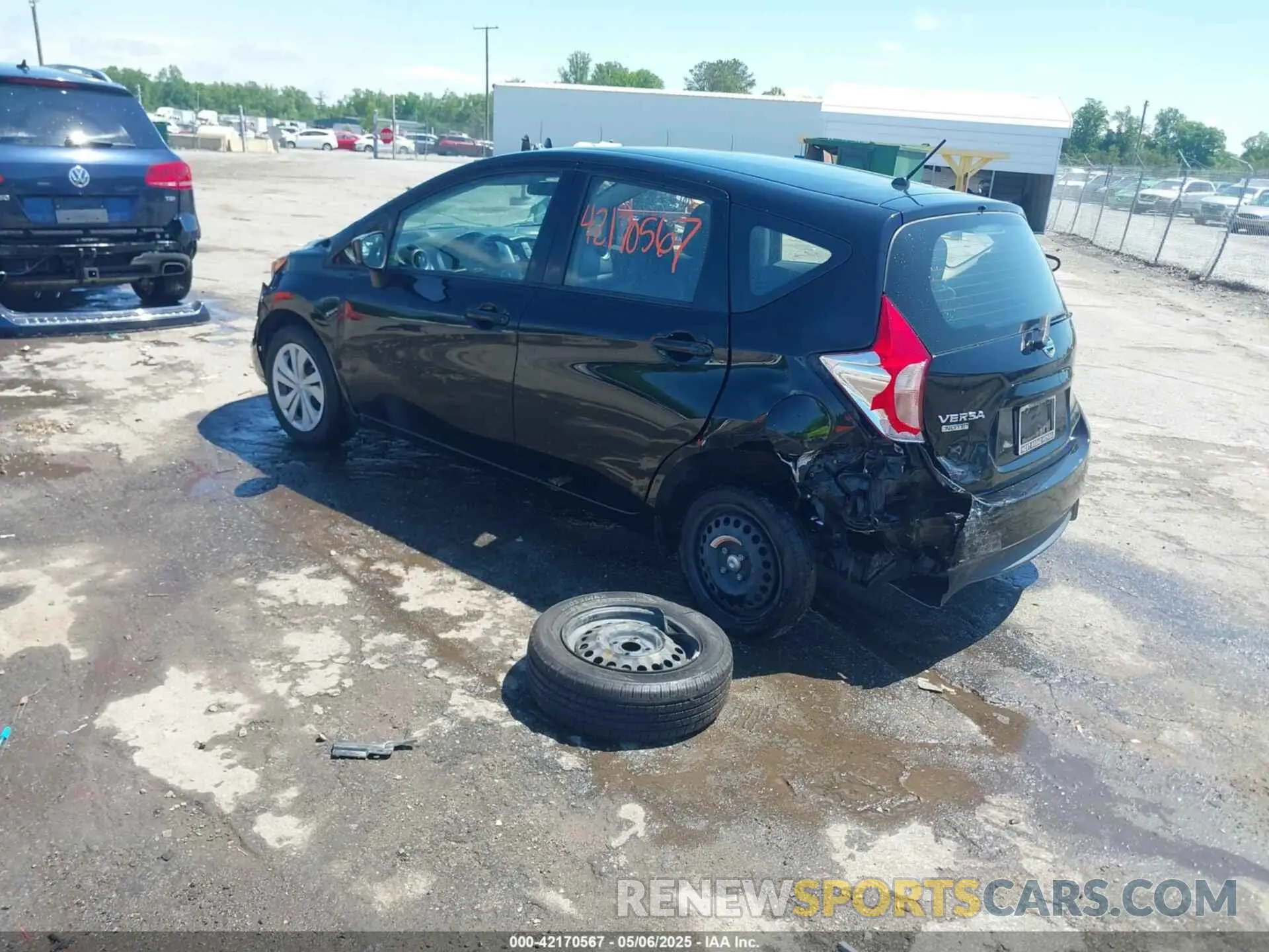 3 Photograph of a damaged car 3N1CE2CP3KL362898 NISSAN VERSA NOTE 2019