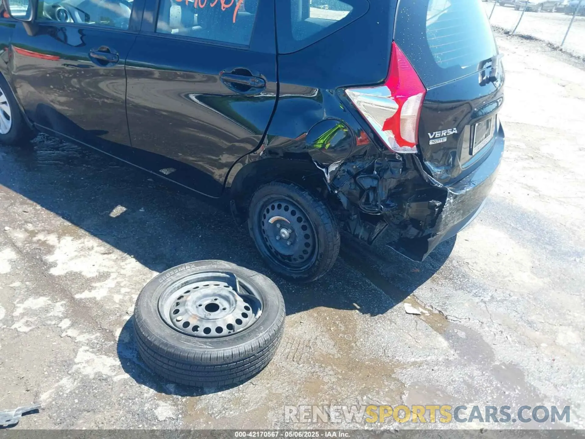 6 Photograph of a damaged car 3N1CE2CP3KL362898 NISSAN VERSA NOTE 2019