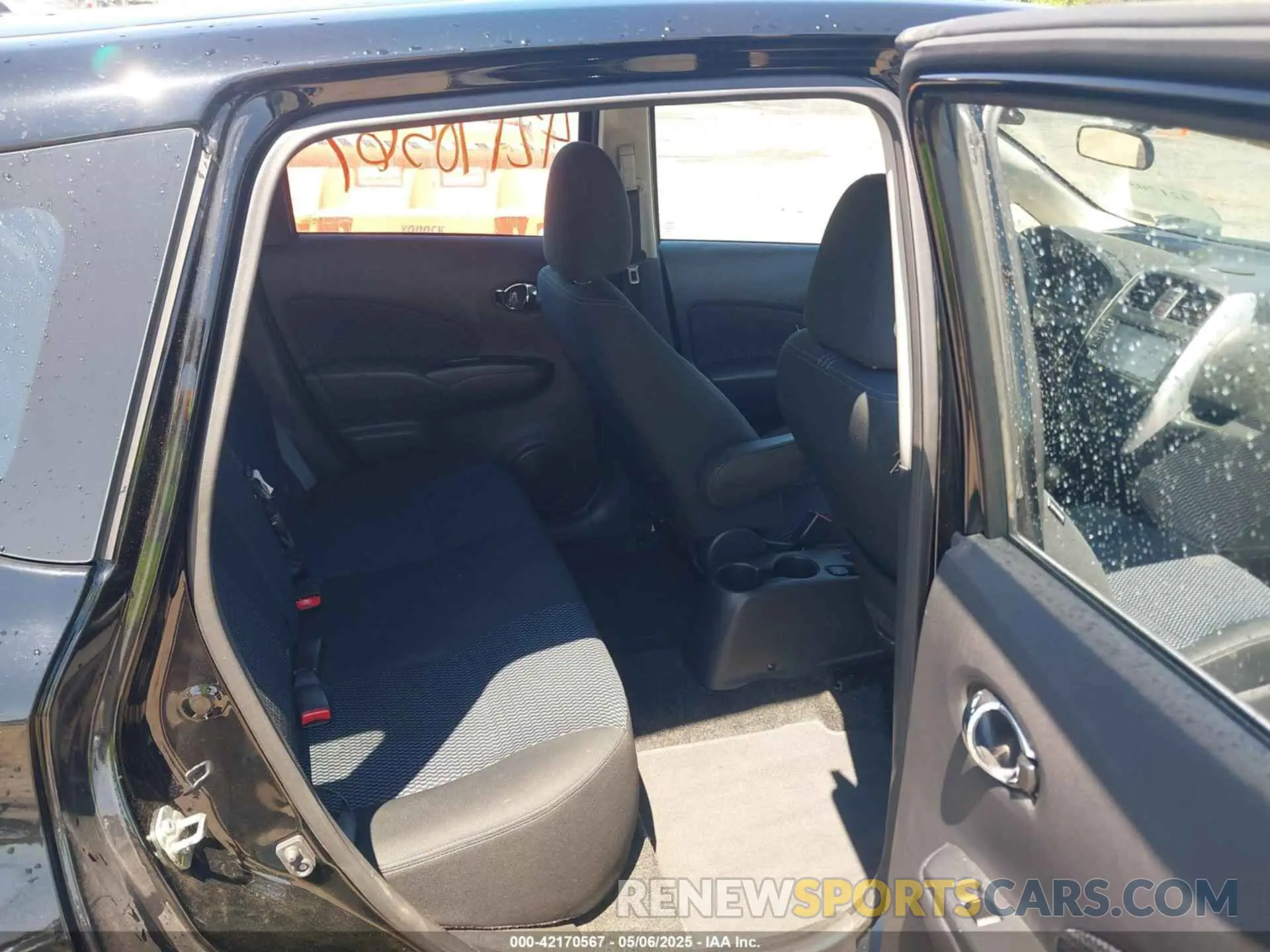 8 Photograph of a damaged car 3N1CE2CP3KL362898 NISSAN VERSA NOTE 2019