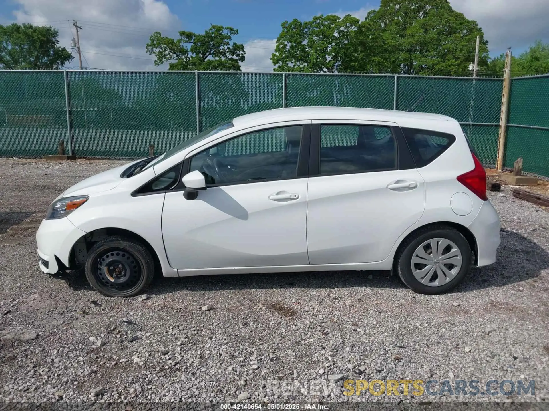 14 Photograph of a damaged car 3N1CE2CP4KL366202 NISSAN VERSA NOTE 2019
