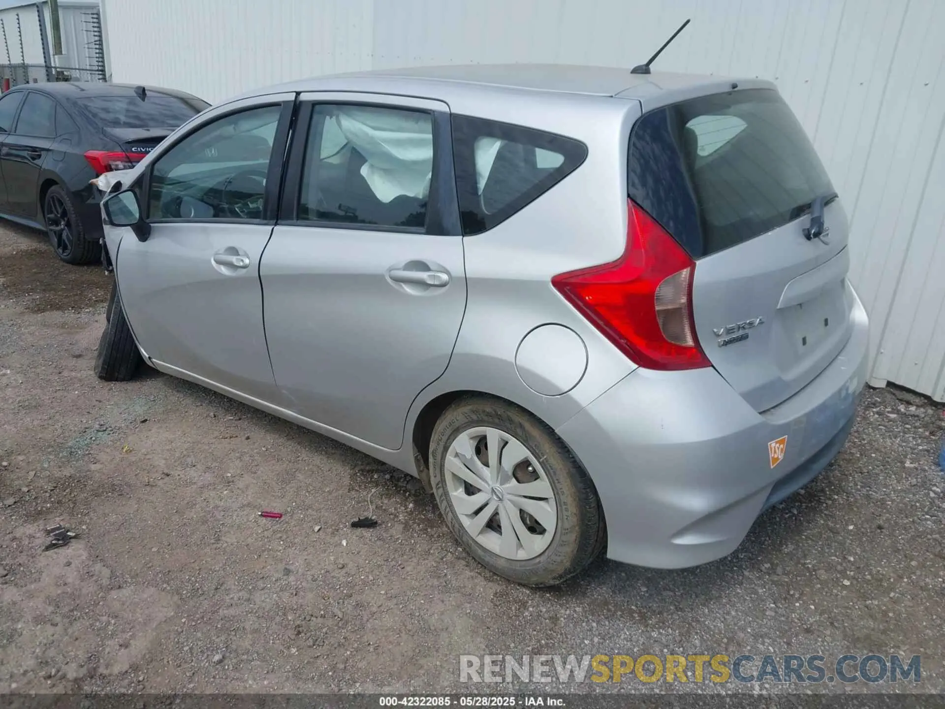 3 Фотография поврежденного автомобиля 3N1CE2CP6KL361017 NISSAN VERSA NOTE 2019