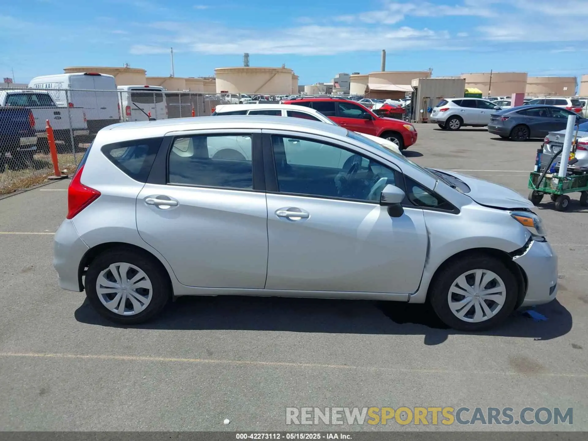 13 Photograph of a damaged car 3N1CE2CP6KL365052 NISSAN VERSA NOTE 2019