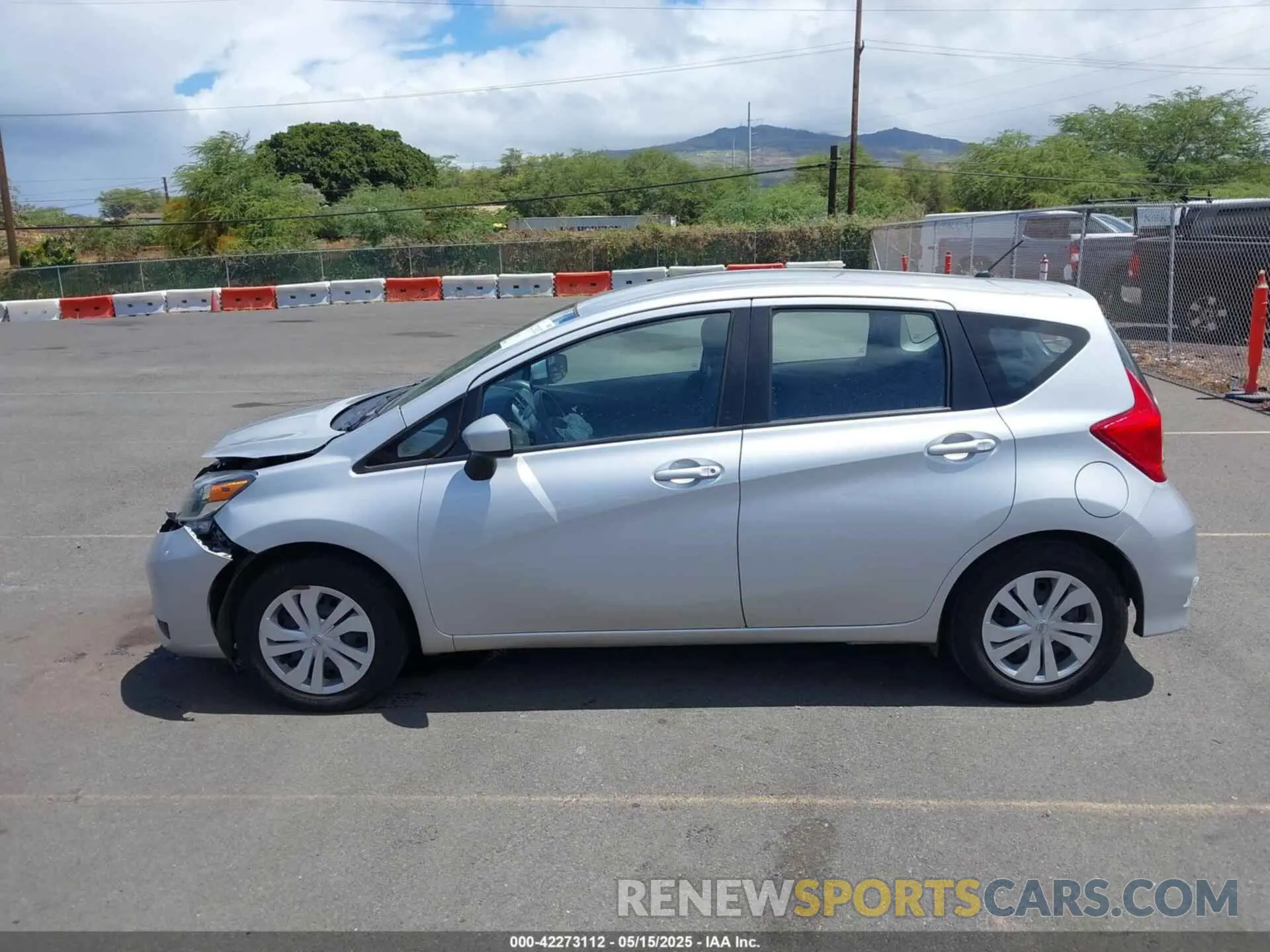 14 Photograph of a damaged car 3N1CE2CP6KL365052 NISSAN VERSA NOTE 2019