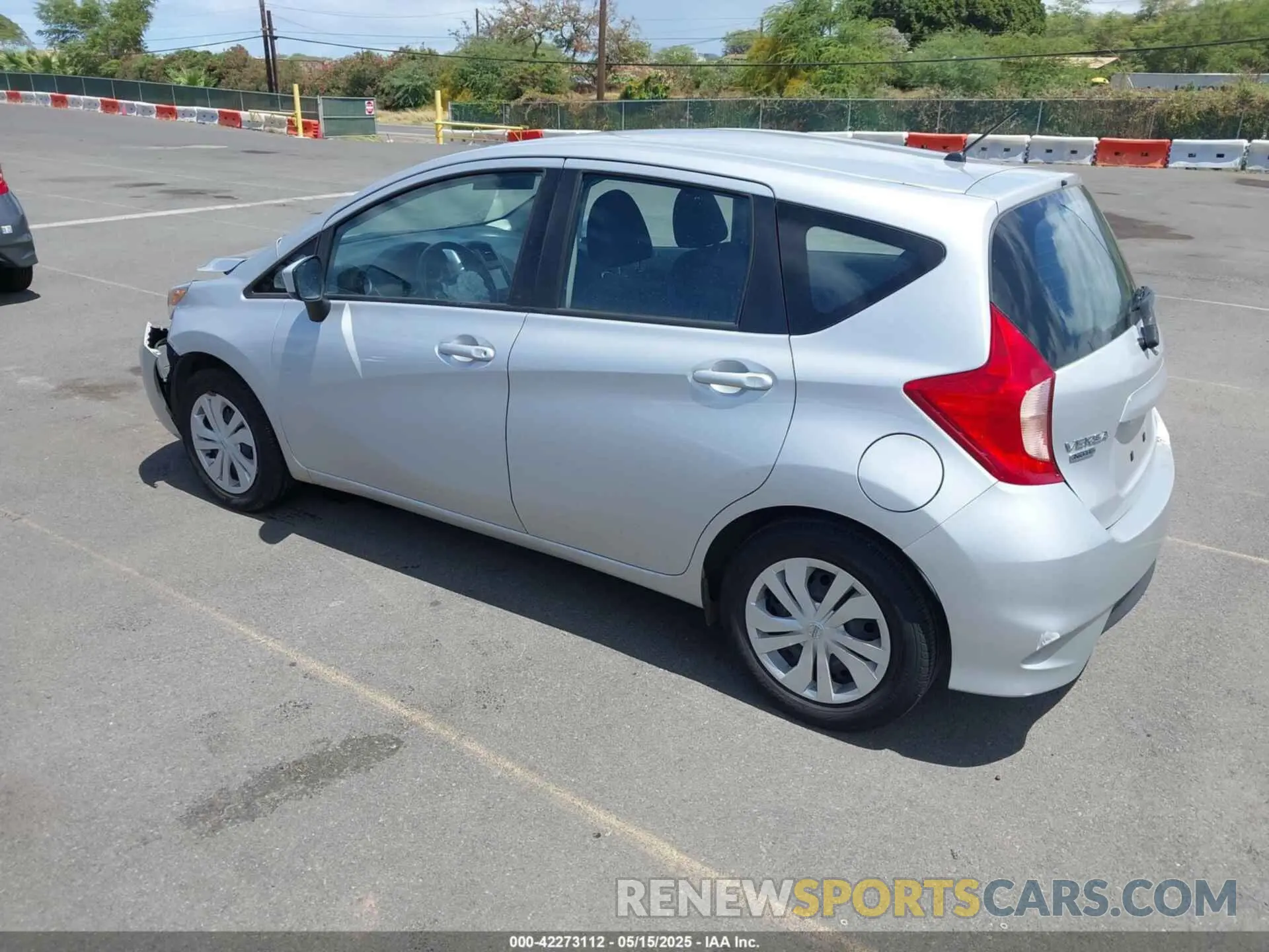 3 Photograph of a damaged car 3N1CE2CP6KL365052 NISSAN VERSA NOTE 2019