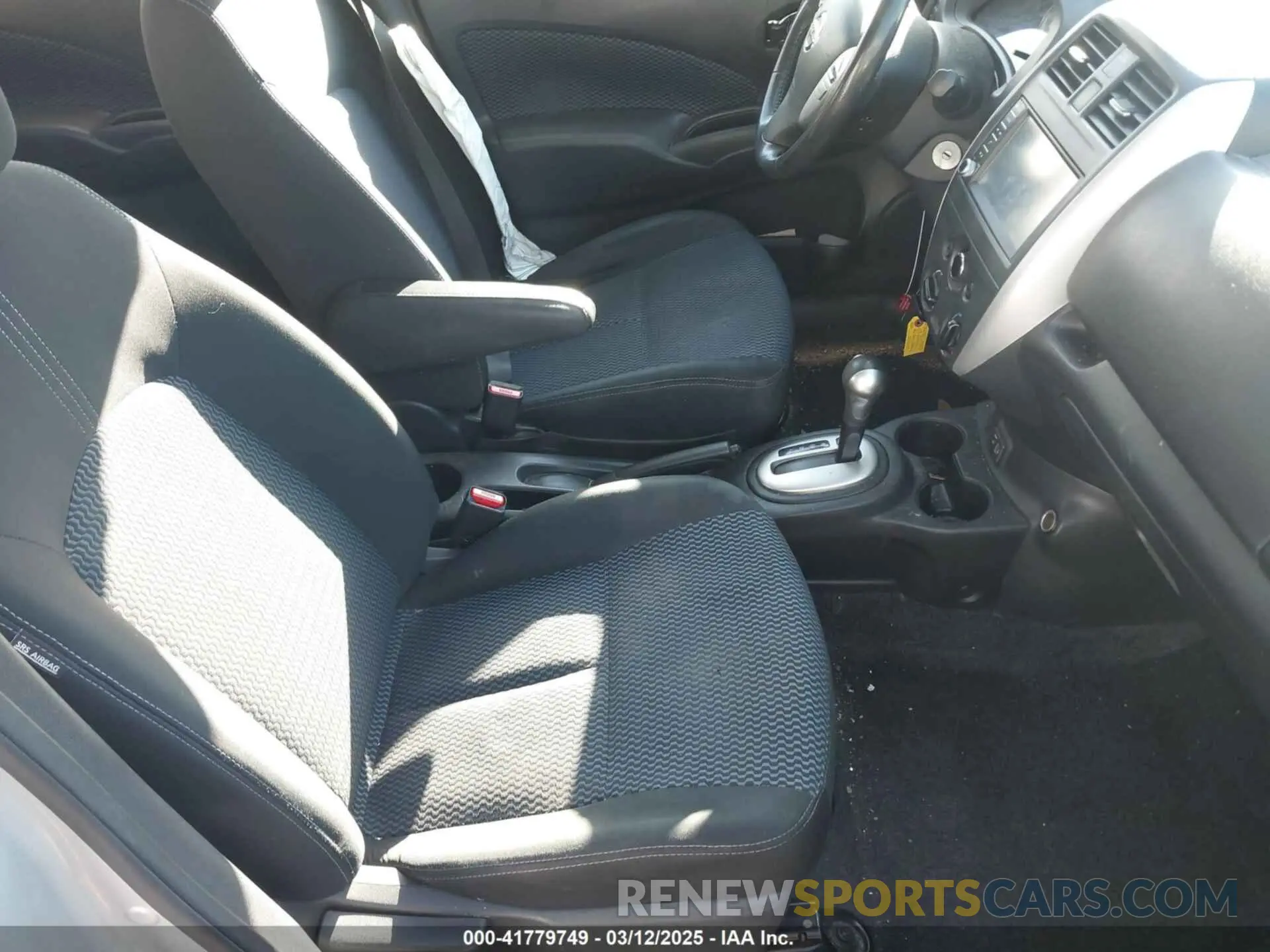 5 Фотография поврежденного автомобиля 3N1CE2CP7KL354058 NISSAN VERSA NOTE 2019