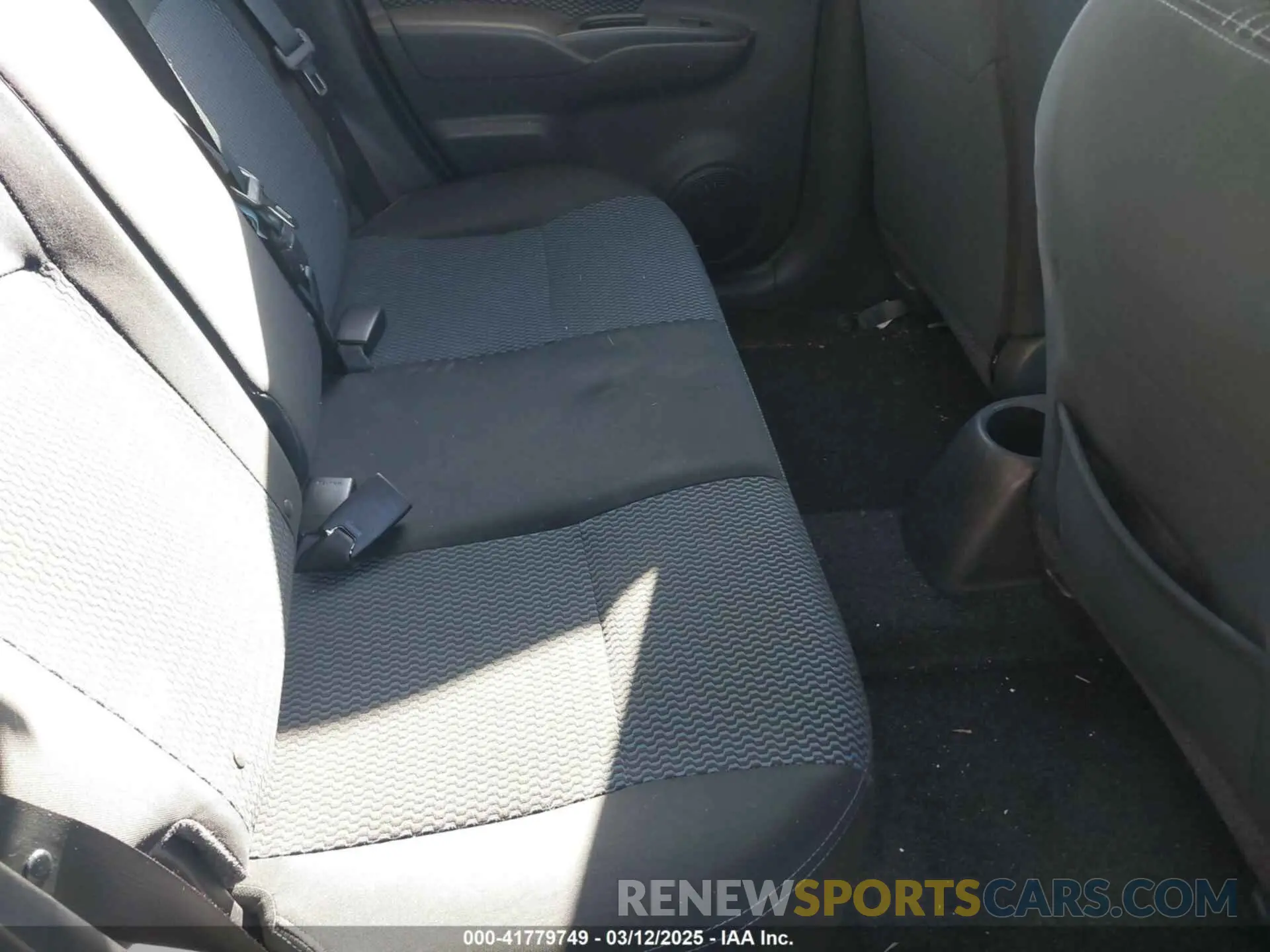 8 Фотография поврежденного автомобиля 3N1CE2CP7KL354058 NISSAN VERSA NOTE 2019
