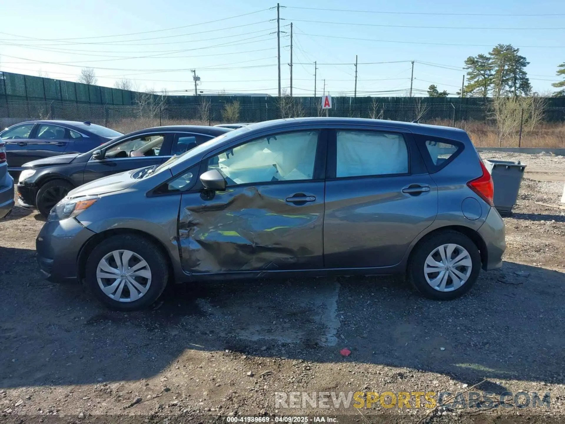 15 Фотография поврежденного автомобиля 3N1CE2CP8KL360435 NISSAN VERSA NOTE 2019
