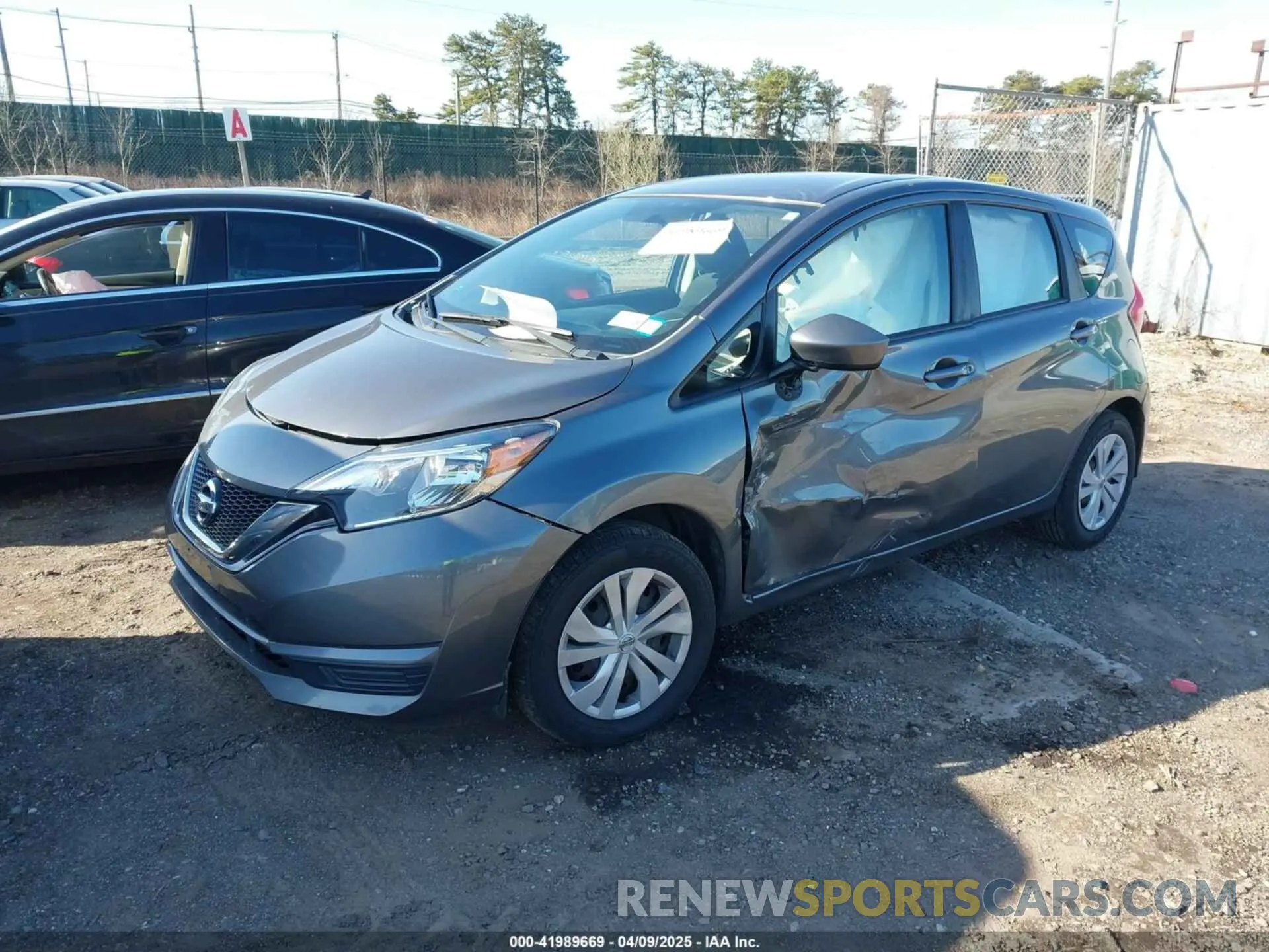 2 Фотография поврежденного автомобиля 3N1CE2CP8KL360435 NISSAN VERSA NOTE 2019